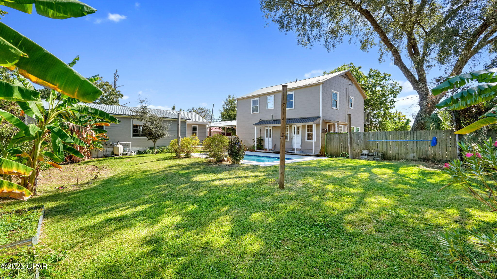 Image 15 For 215 Macarthur Avenue