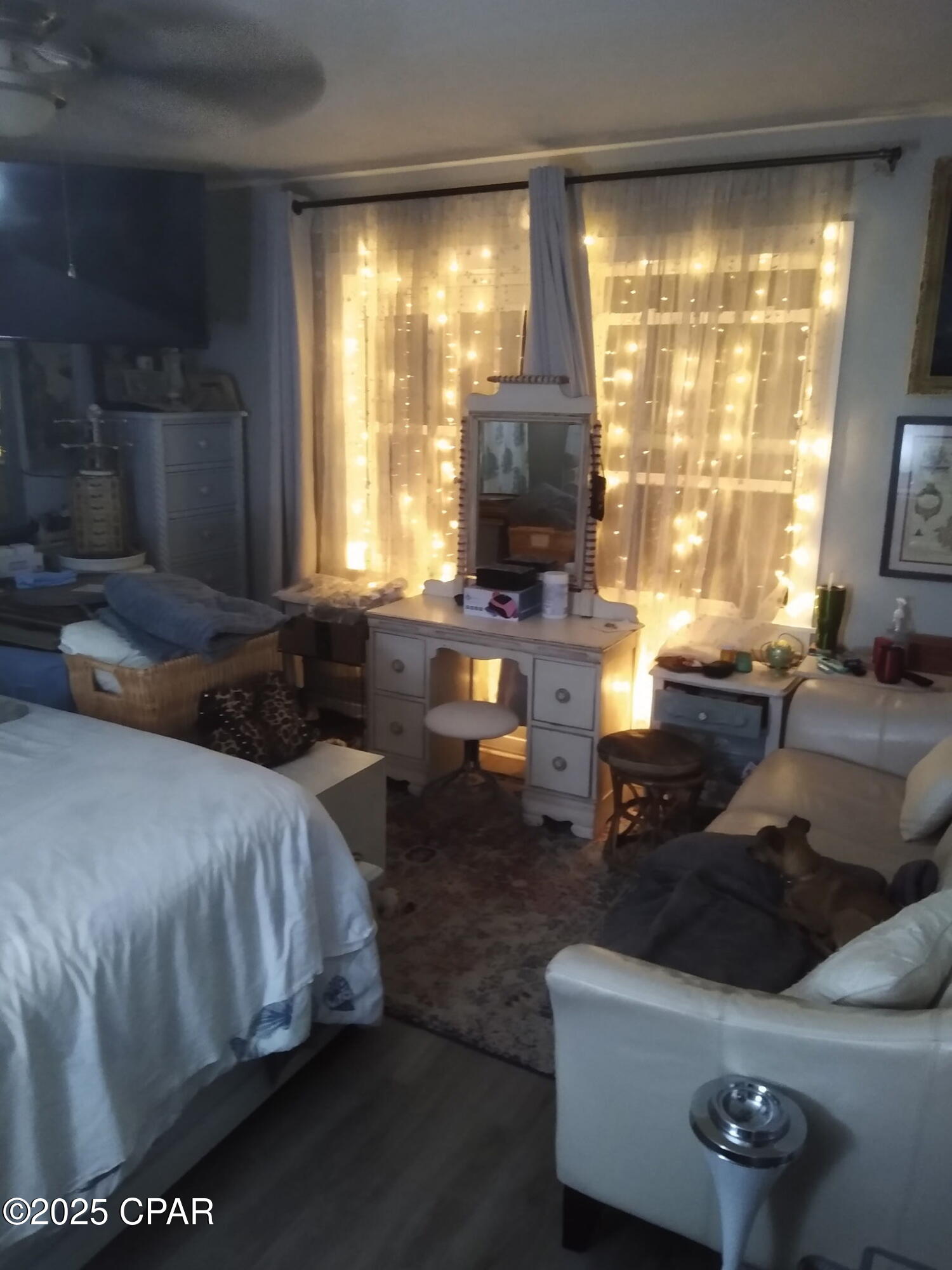 Image 45 For 215 Macarthur Avenue