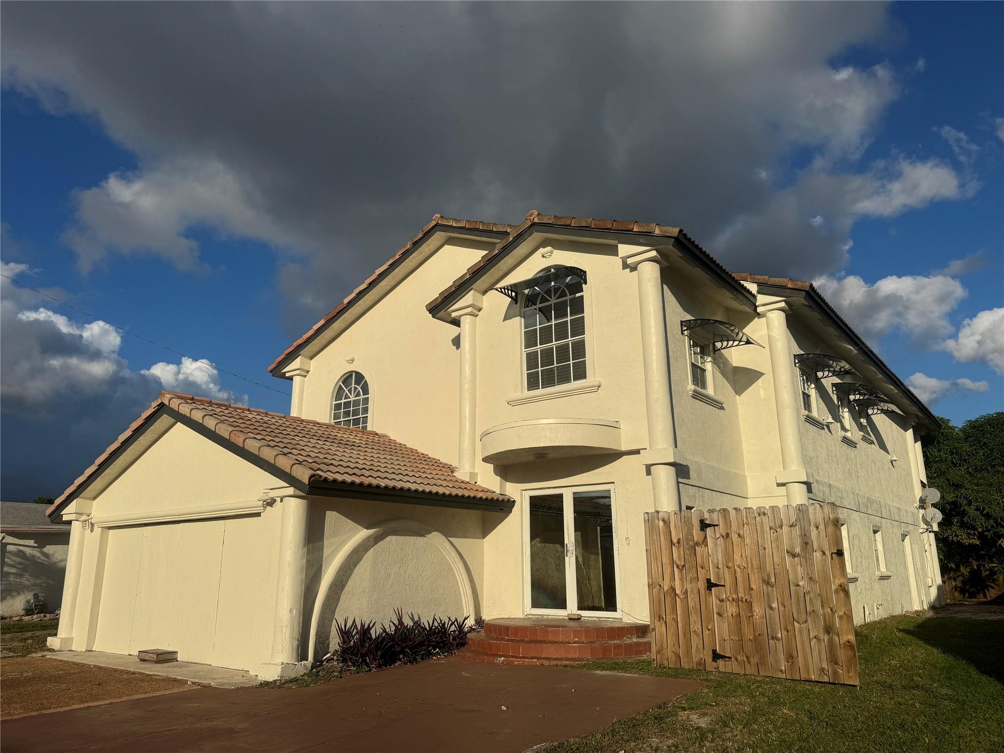 College Park 23-42 B