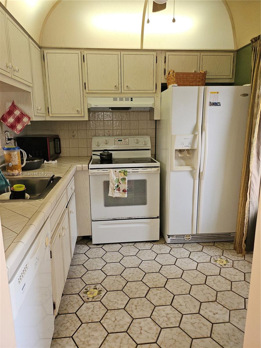 Kahlua Gardens Condo