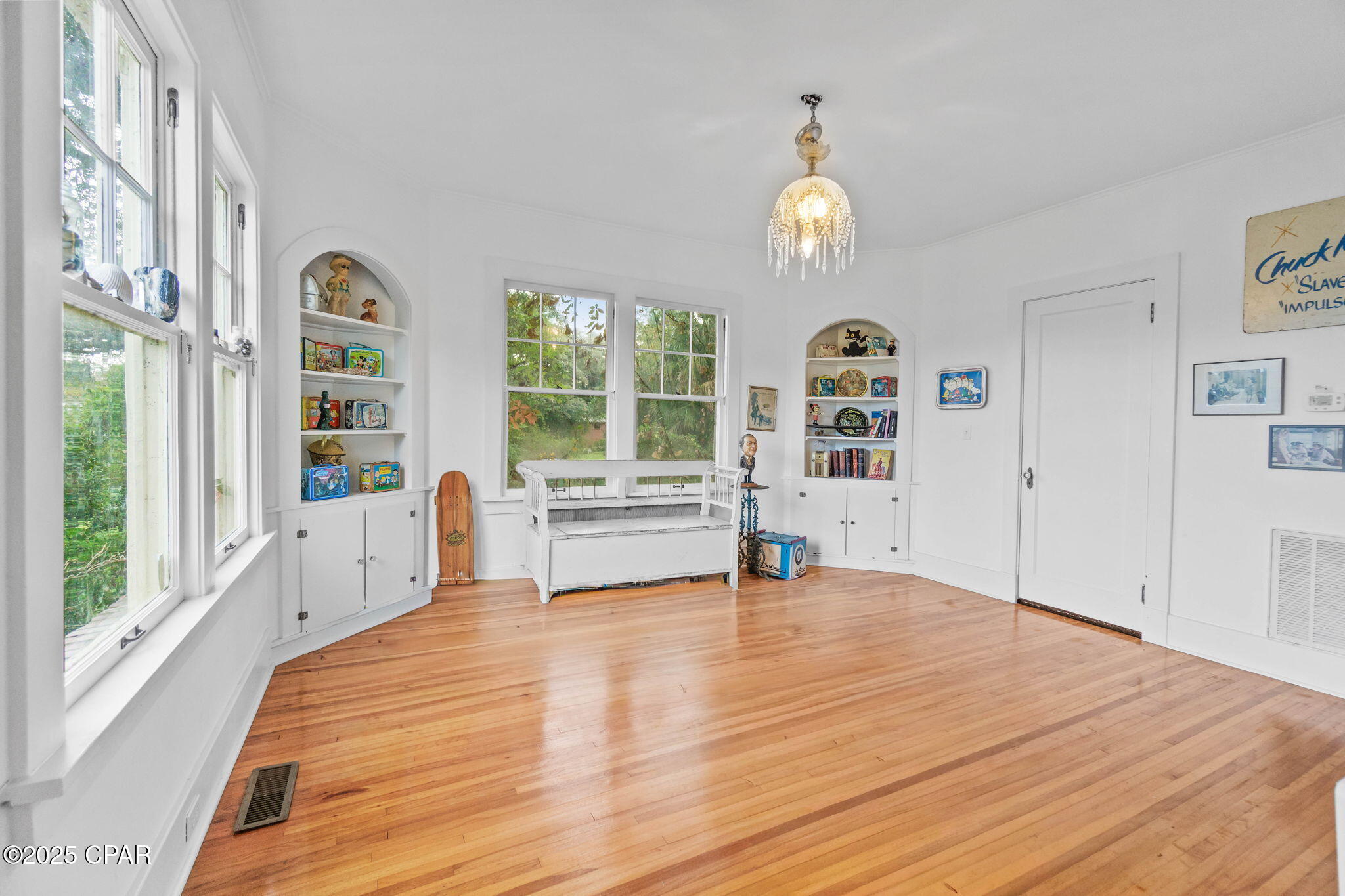 Image 7 For 2939 Wynn Street