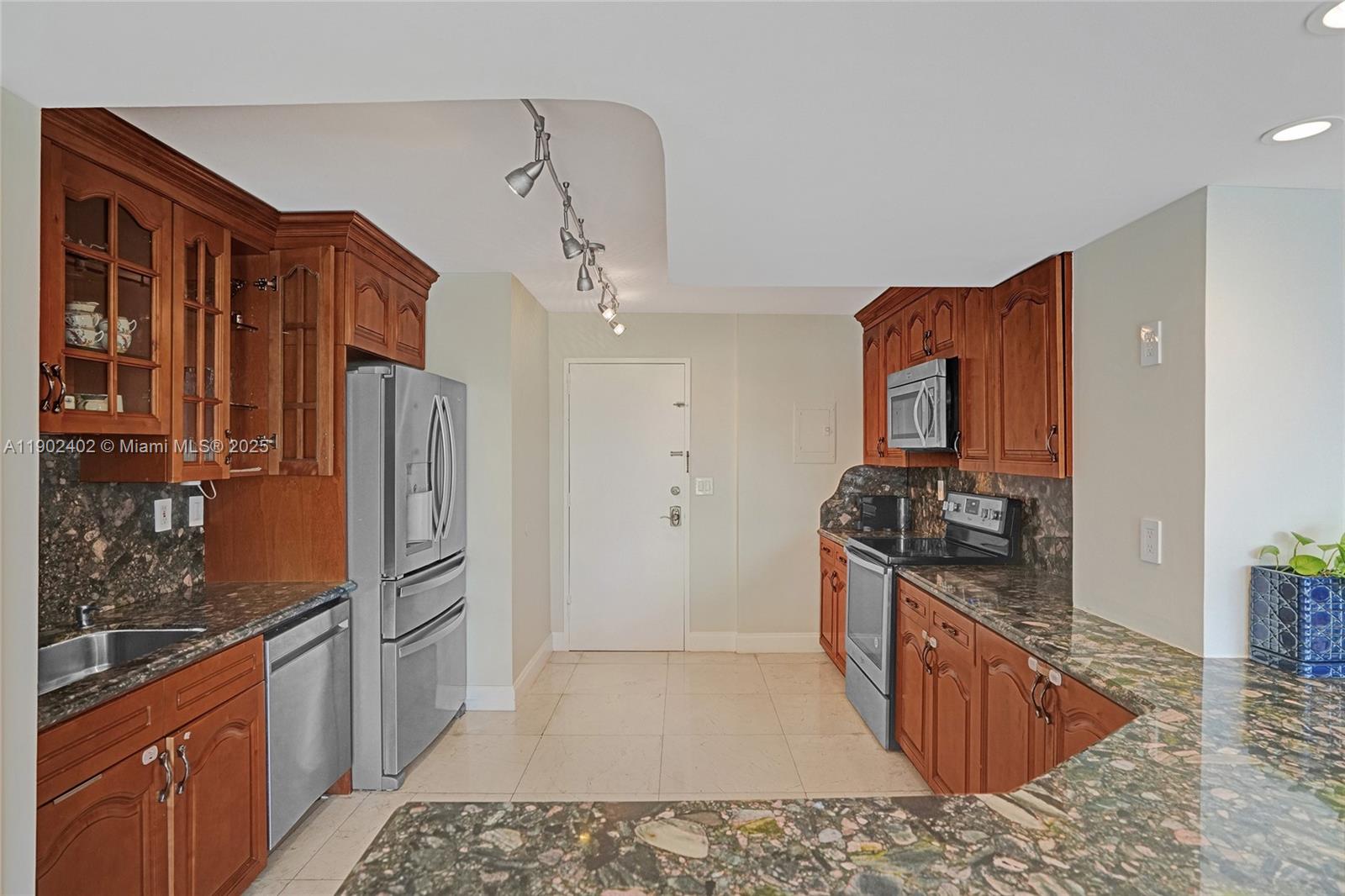 Property photo # 4