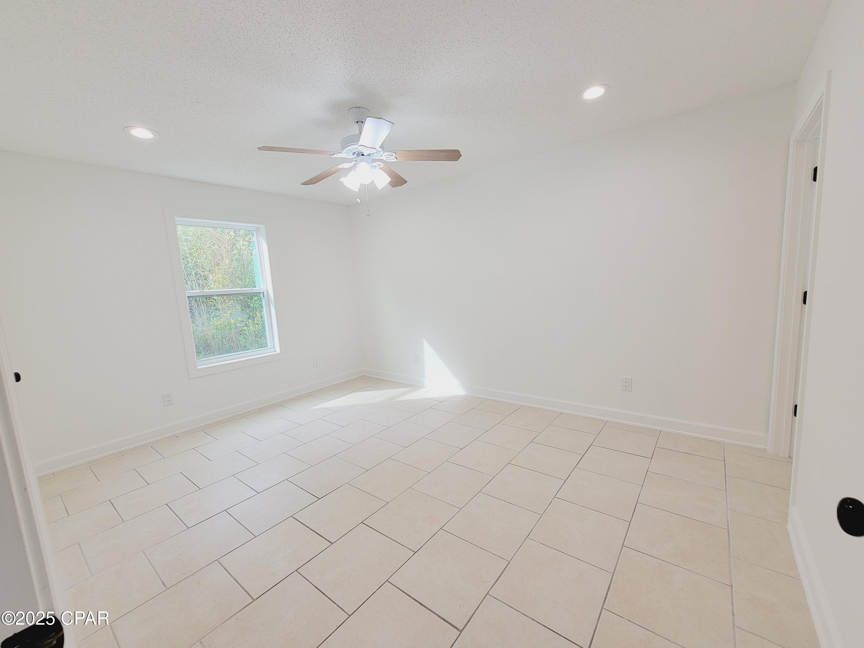 Cdsfz0fvvefroivfhj2knmqibpgsu5a Ehp3fh1vjfq