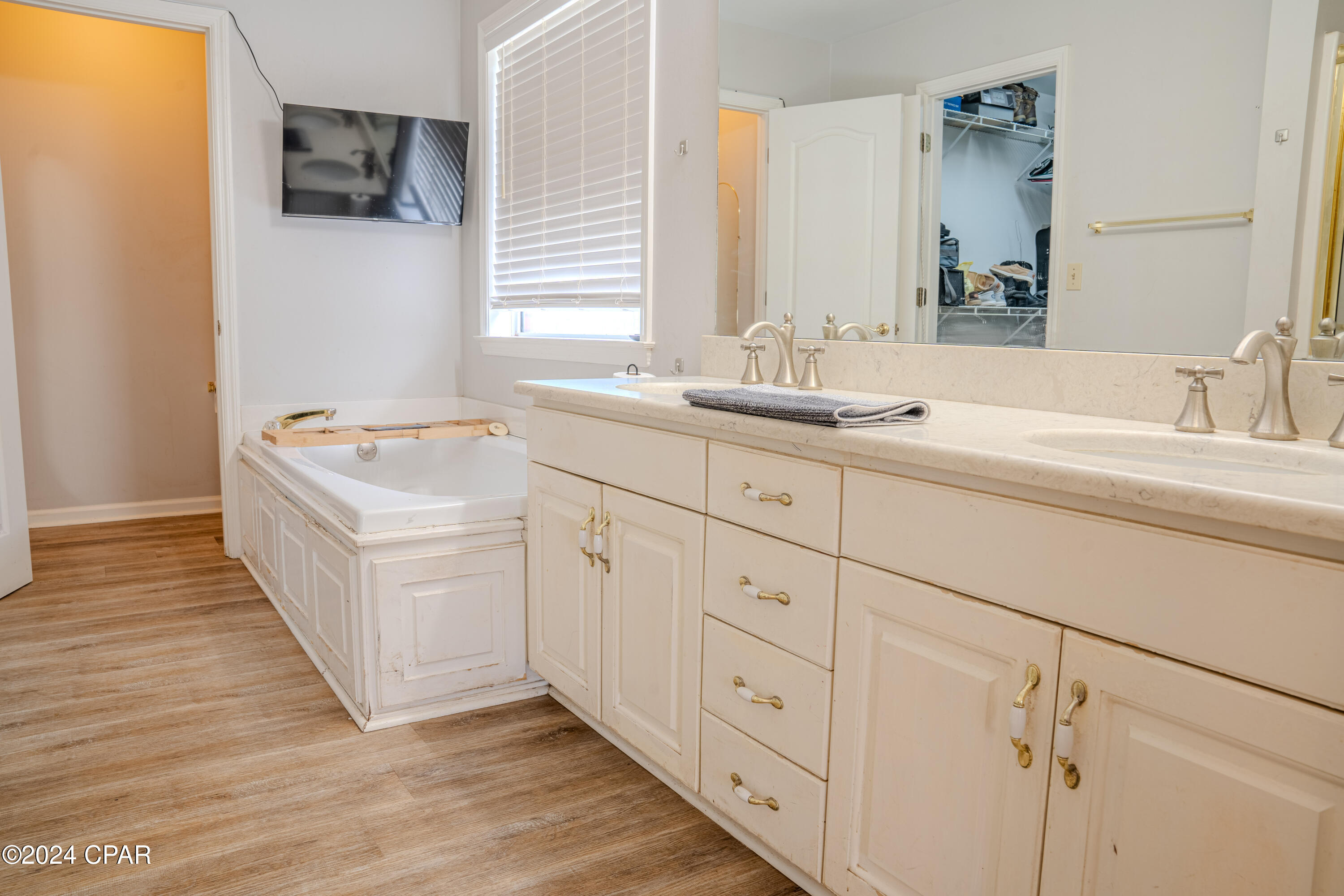 F Ybr3jwbjqikeq3sptjpg90vbvmyv_jii4y9xhihna