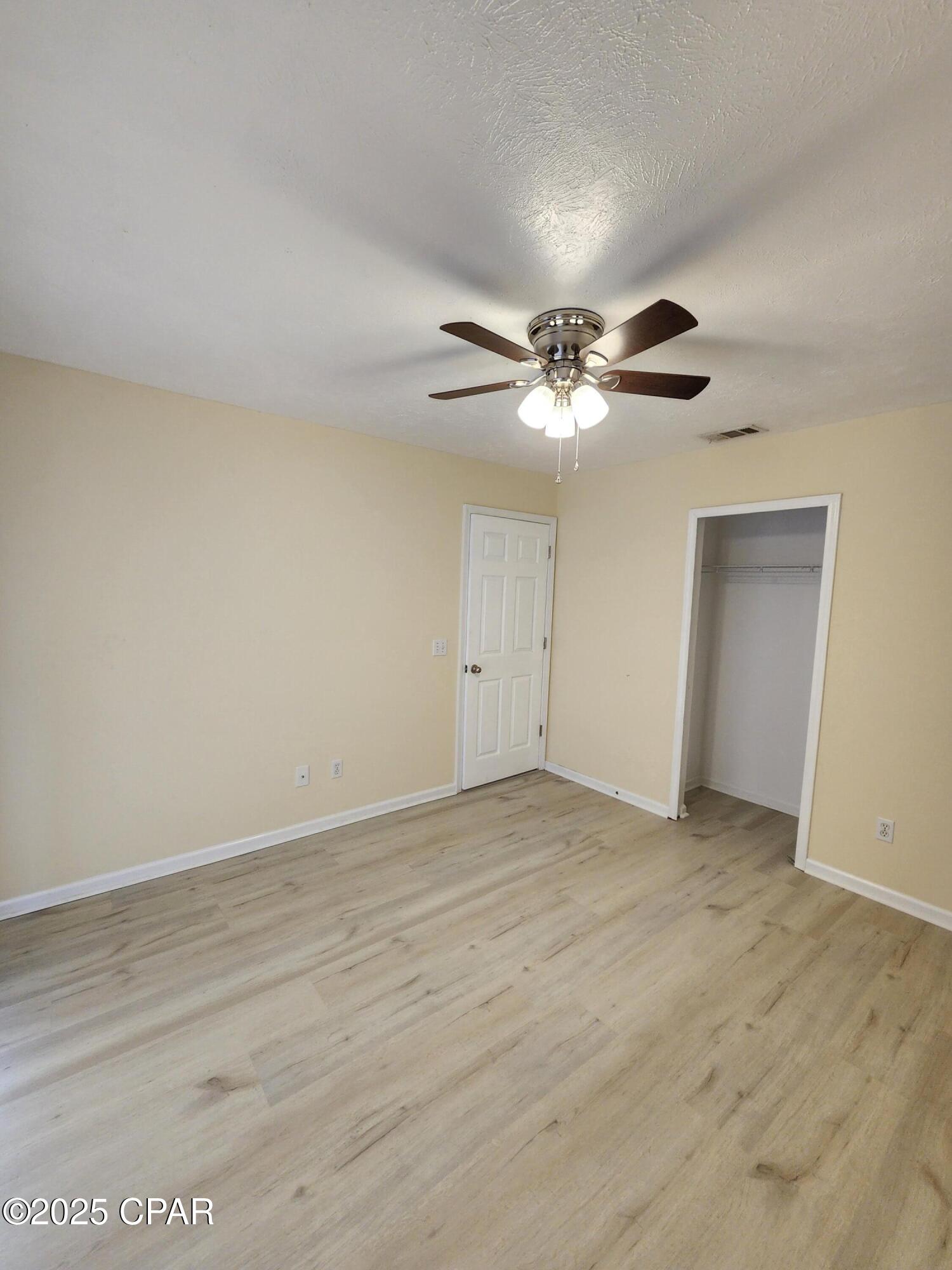 K Edrxmpkuxdnznkfuuismdb9q_fwhuxky7yzgzgxm4