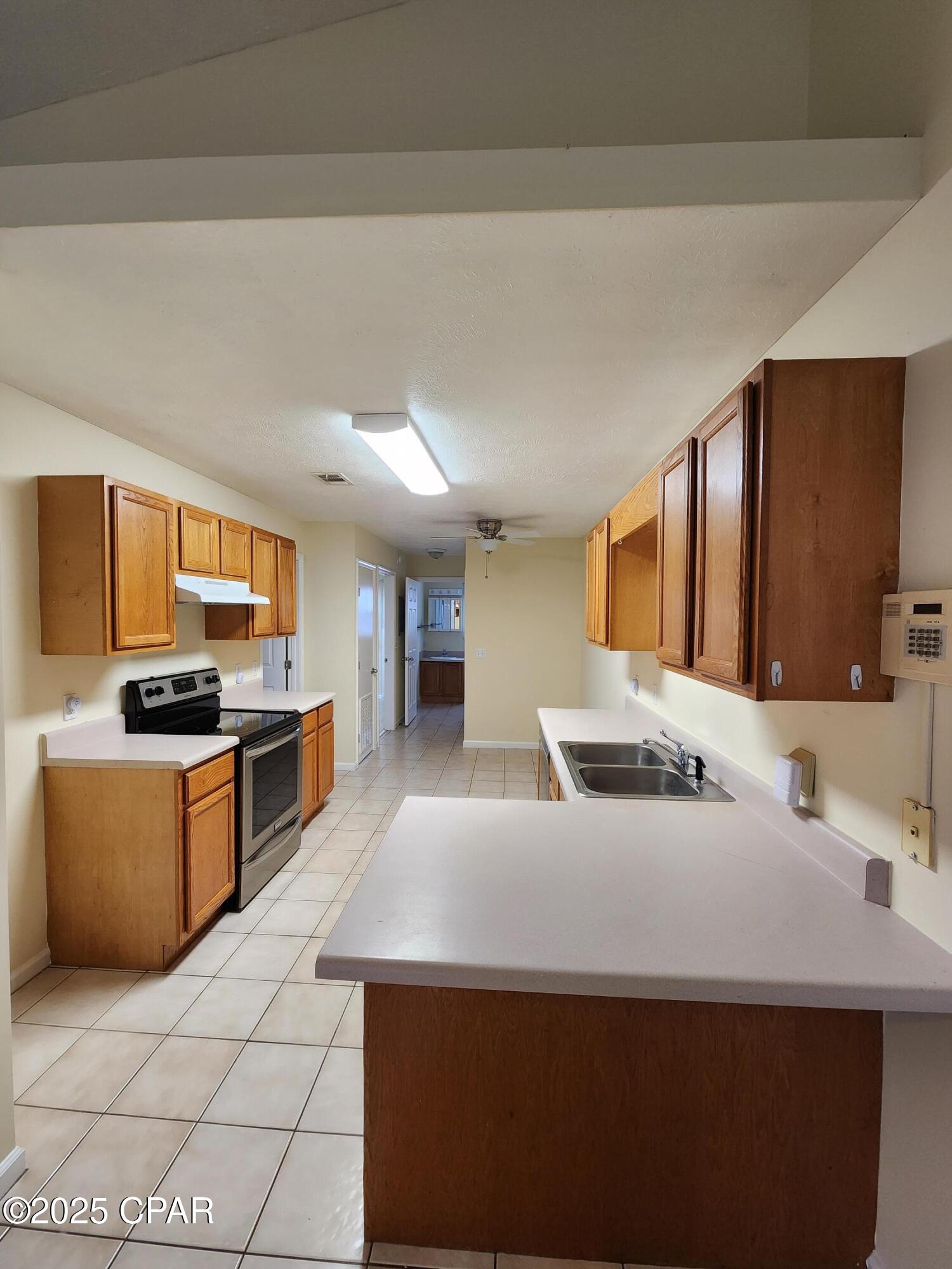 1p1_fq_lykhtxlpnvou4bdhqhjje1pnc7koev3qmotq