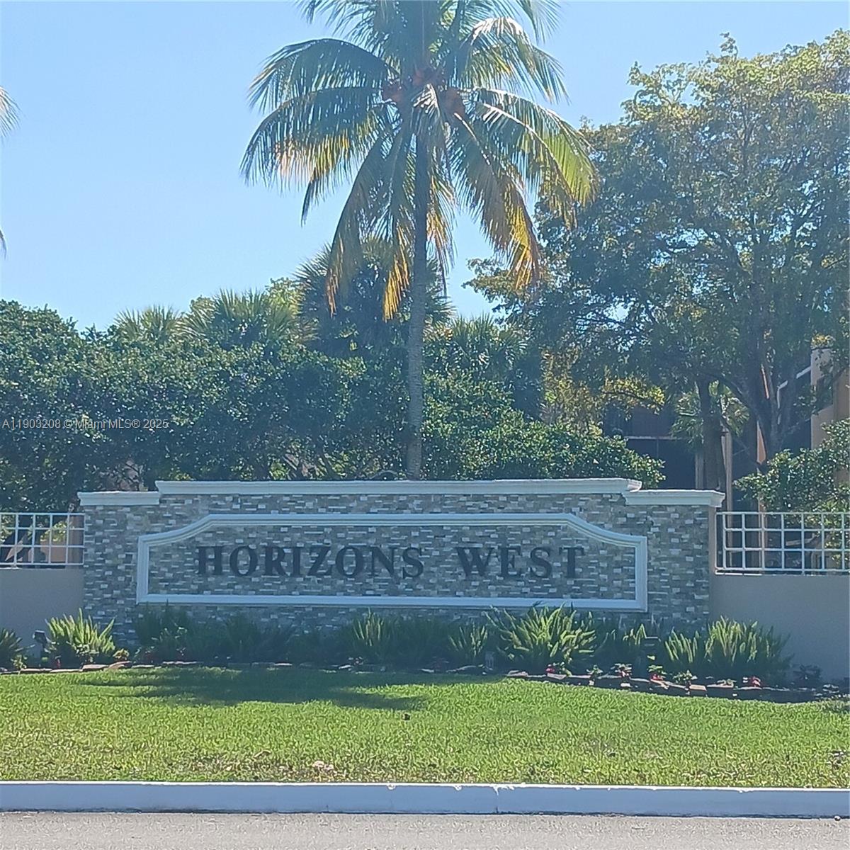 Horizons West Condo #7