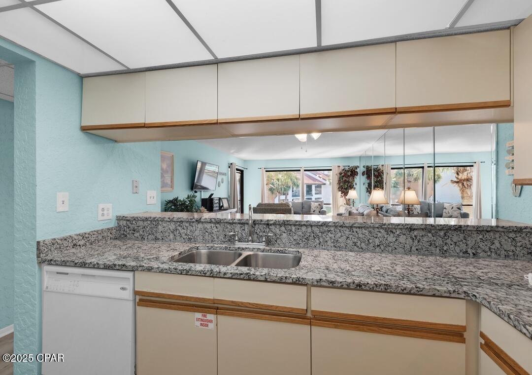 Nwxhr9vusxiax4ucx Xx3wrsfkbjb W2m3btgdyoisu