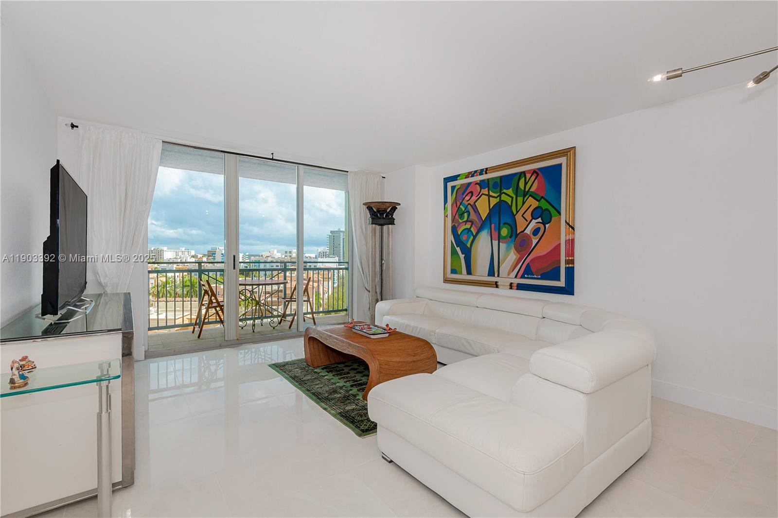 90 ALTON RD Unit 1007, Miami Beach, Florida 33139