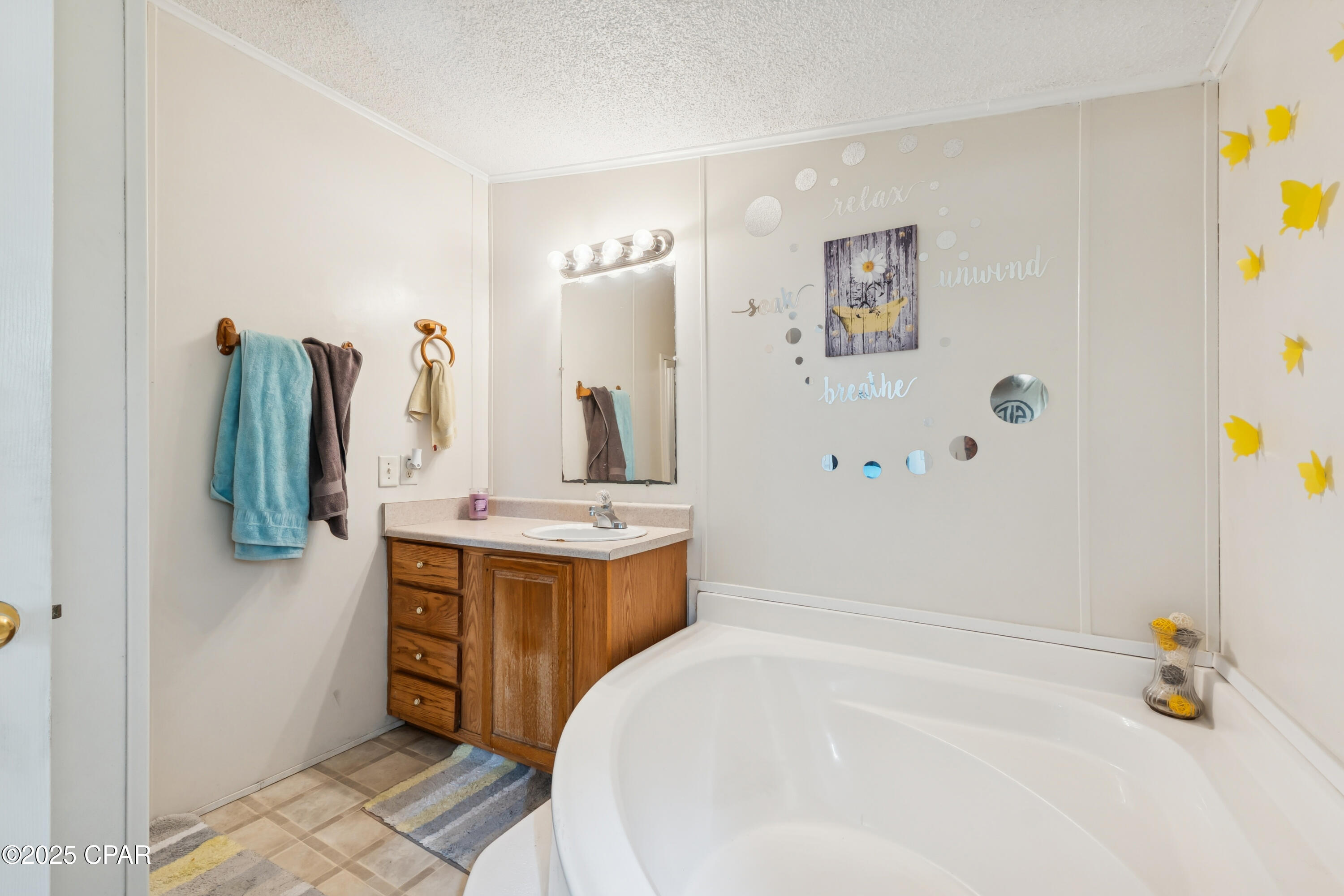 Image 16 For 618 College Avenue