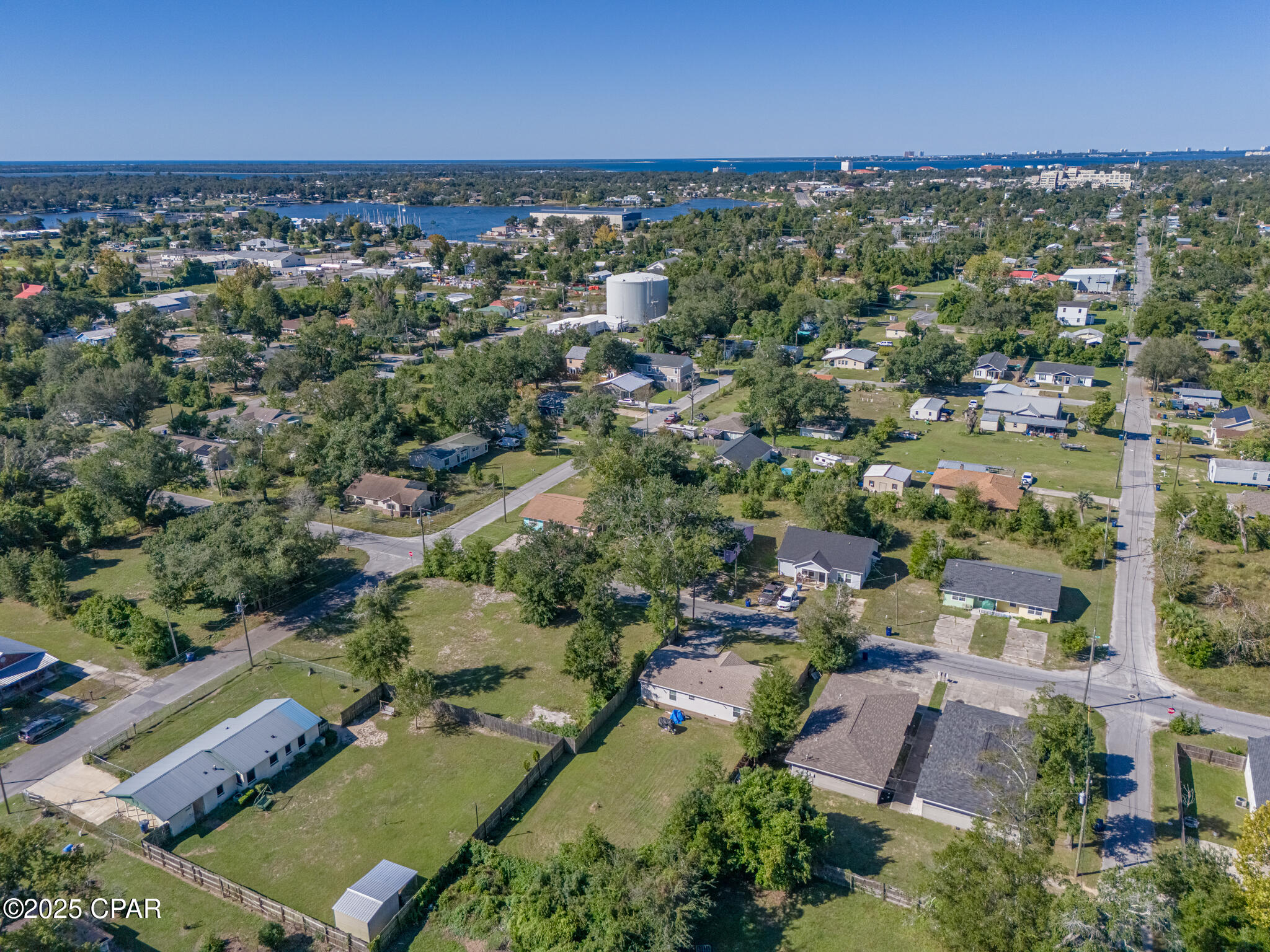 Image 27 For 618 College Avenue