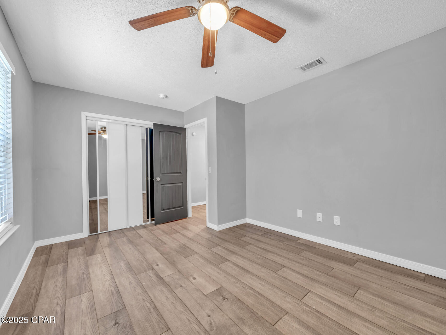 J0_dcb3w5 Ywgpvescwvebpajqrekdoosdllxncjlro