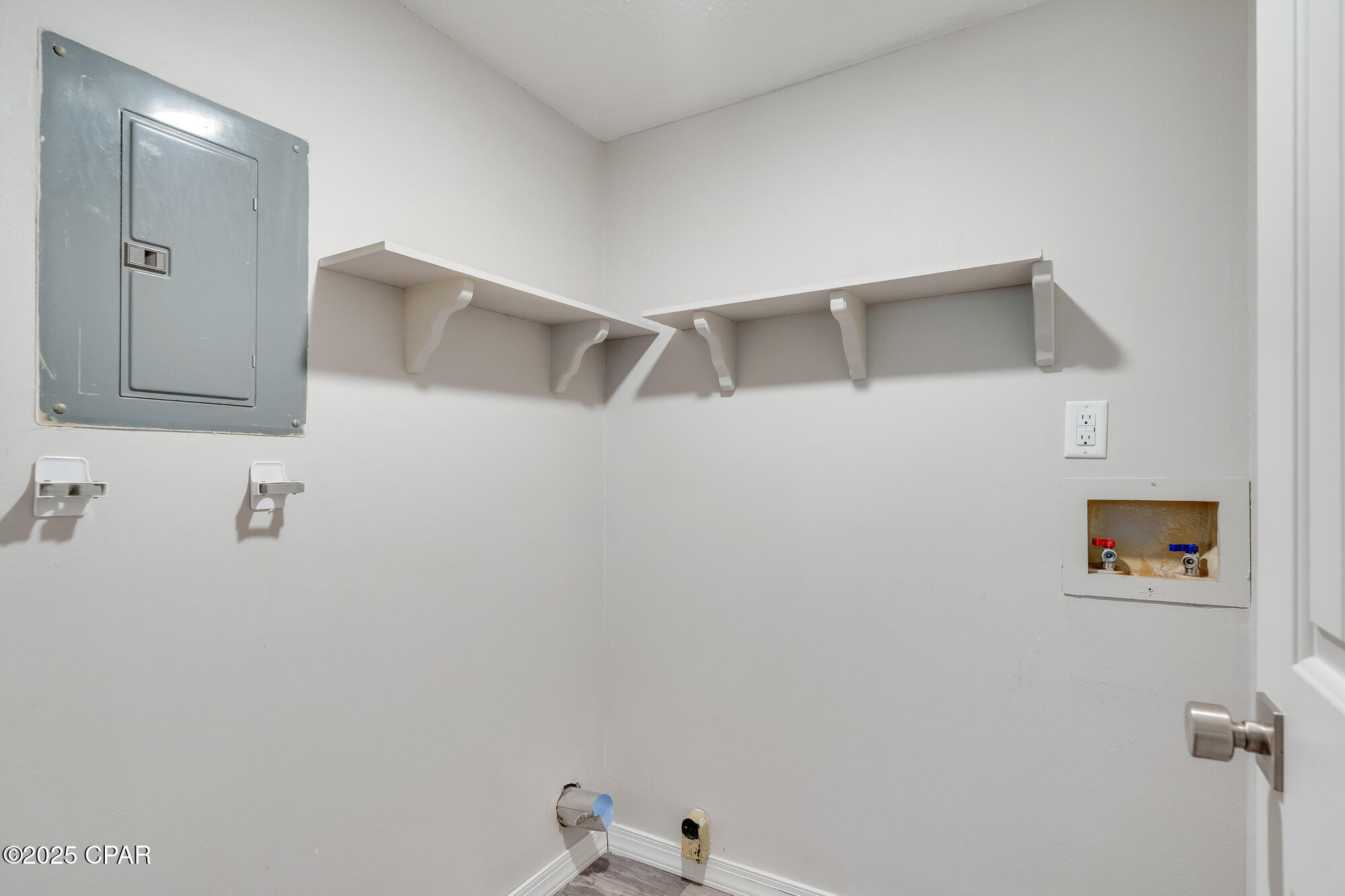 Ucr2le8xgghq7n_mpljccznvecrr52tvq7eyxpalcvk