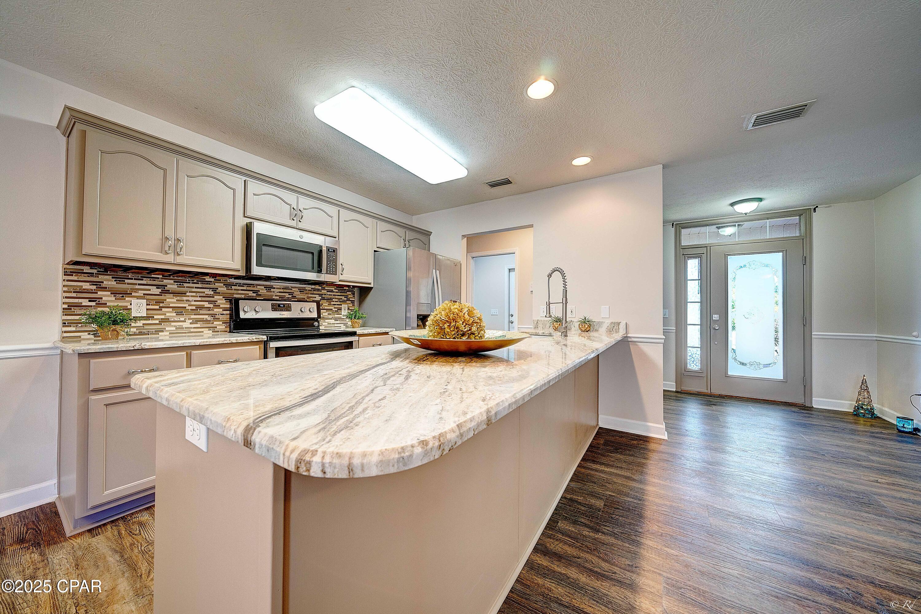 R9_eq Qo10ya7c6taunzlrz91rdo2q R4giwduz8opq