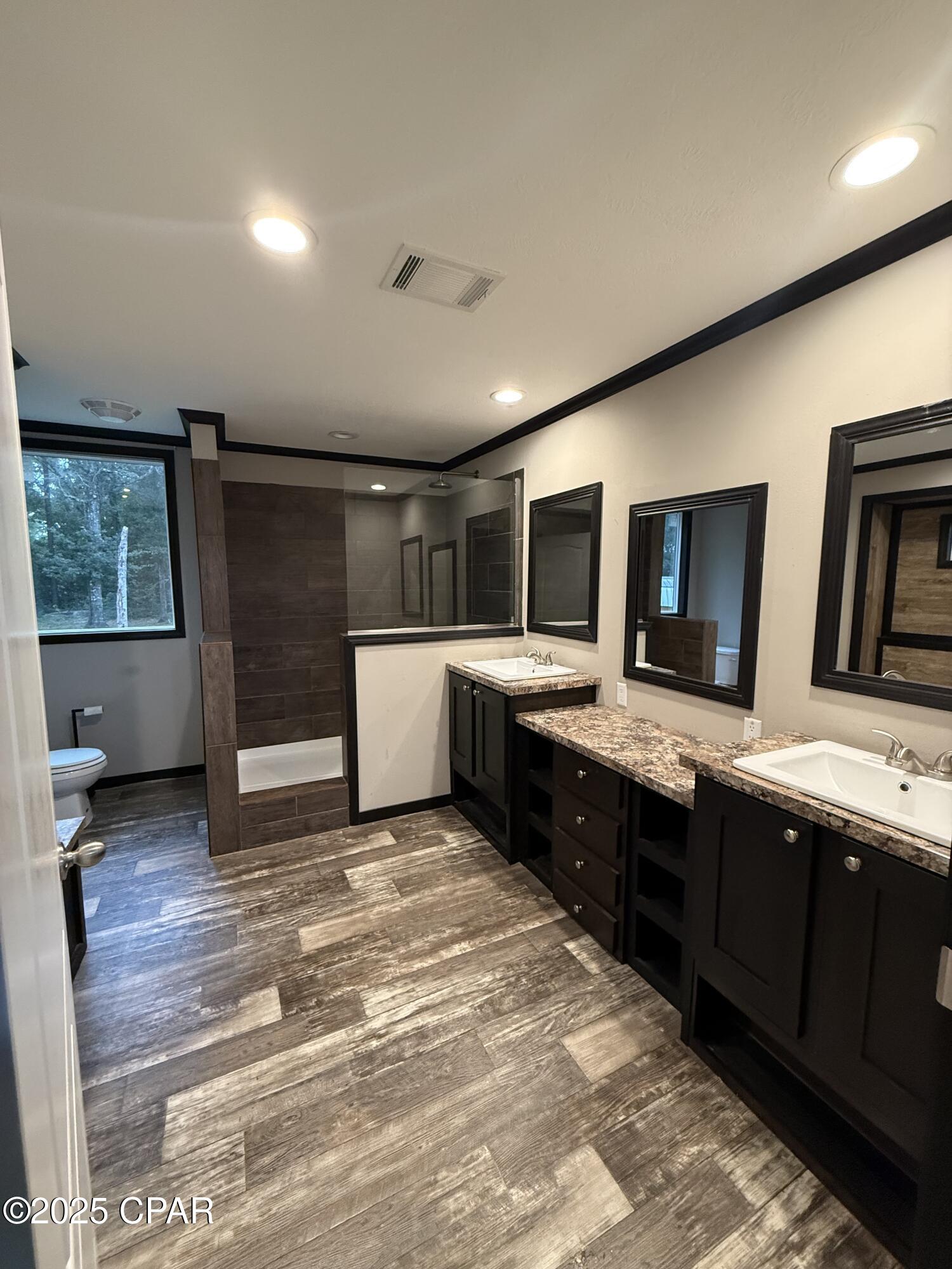 Image 30 For 120 Woodmere Drive