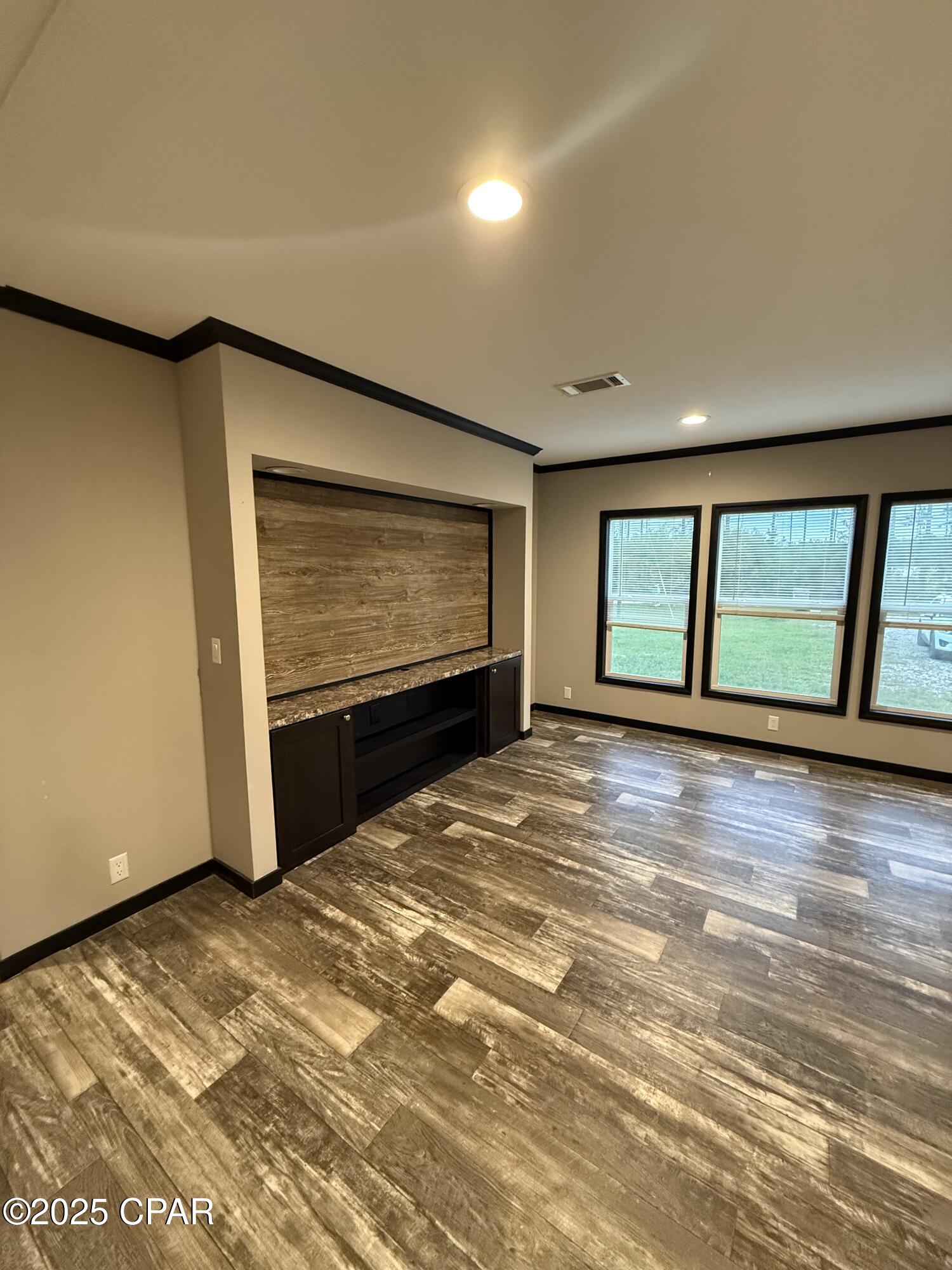 Image 35 For 120 Woodmere Drive