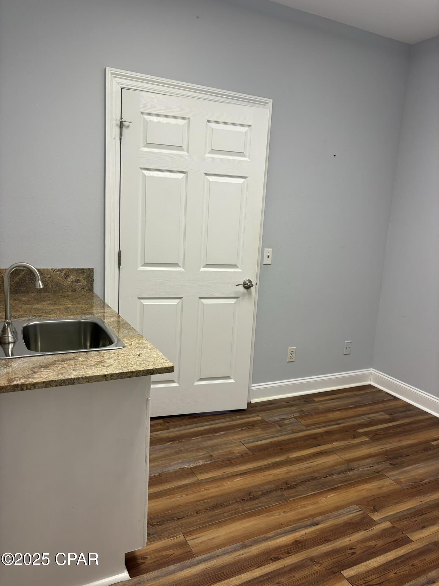 Image 8 For 2101 Northside Drive 204a