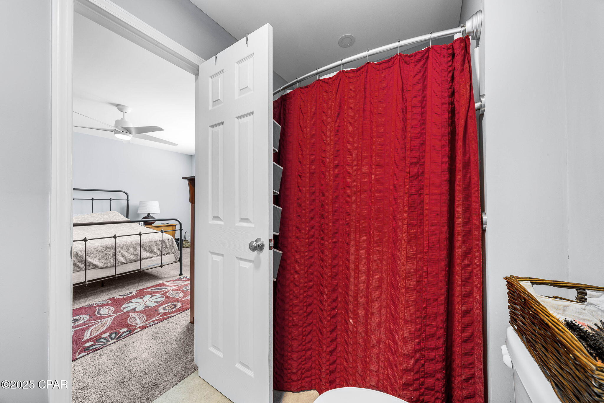 Vkhyhddvlak4hosfbrdwryipzaveasb_ugkg3vu2l0s