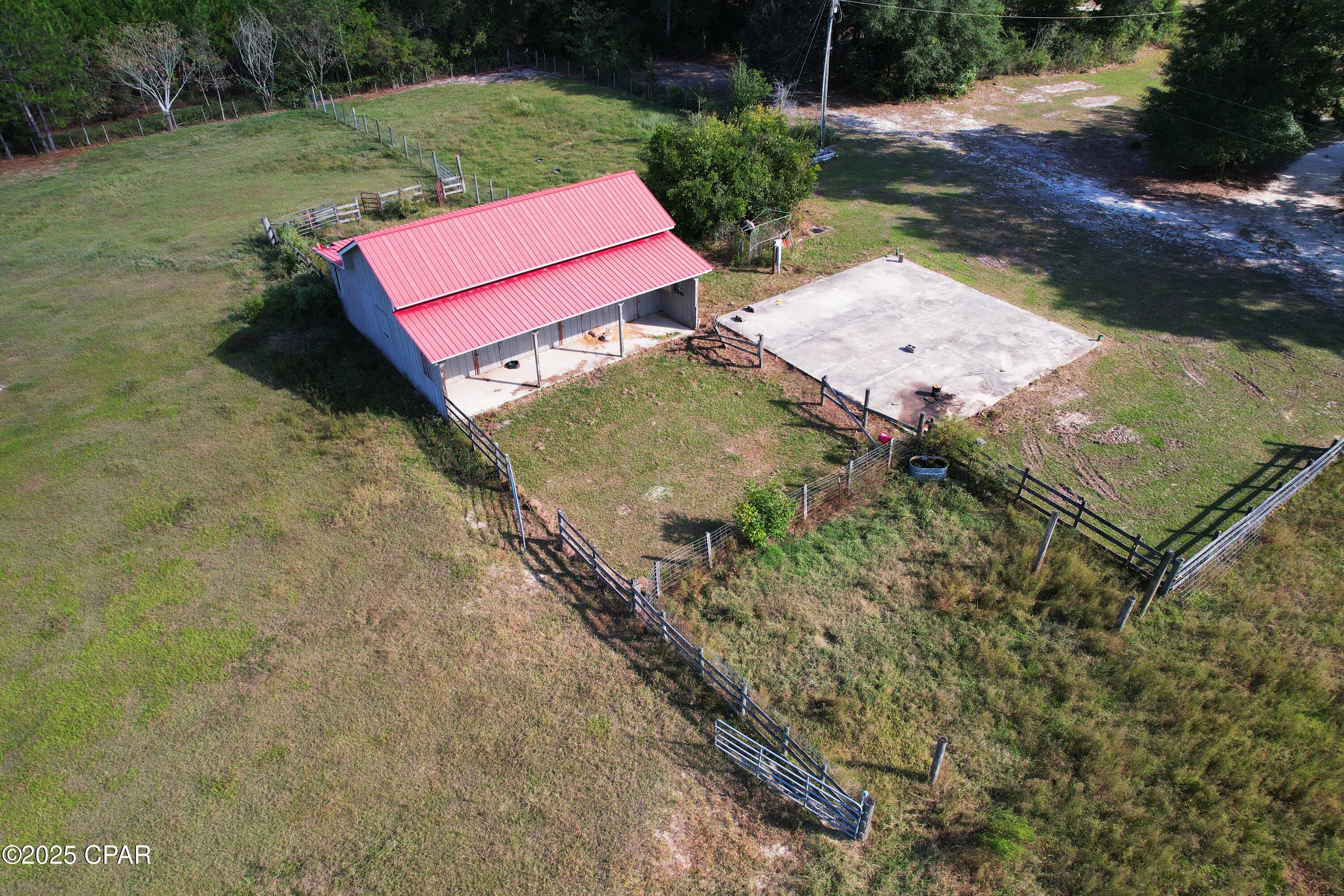 Listing photo id 18 for 6479 Blue Springs Road