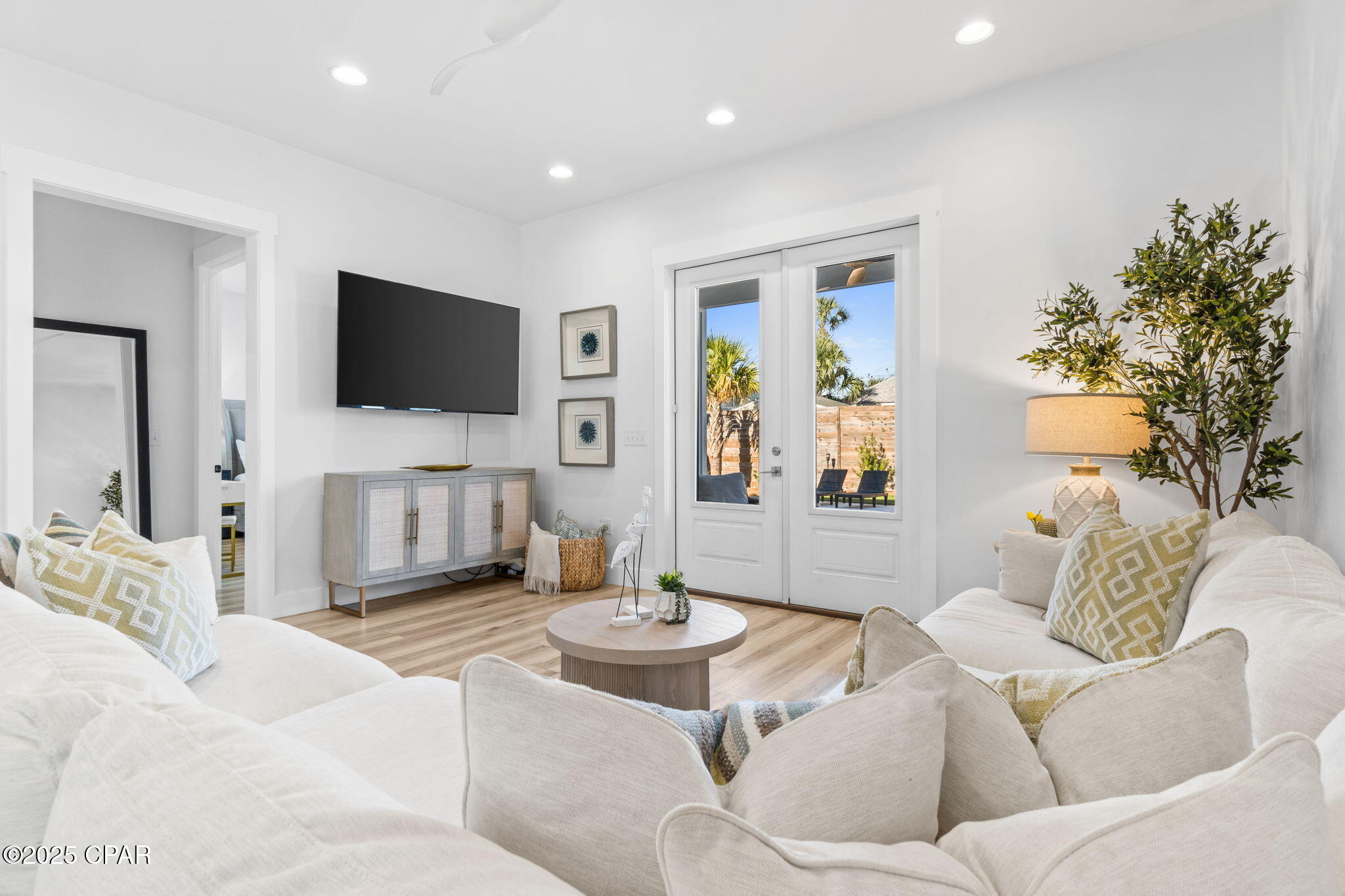 Image 15 For 7028 Thomas Drive