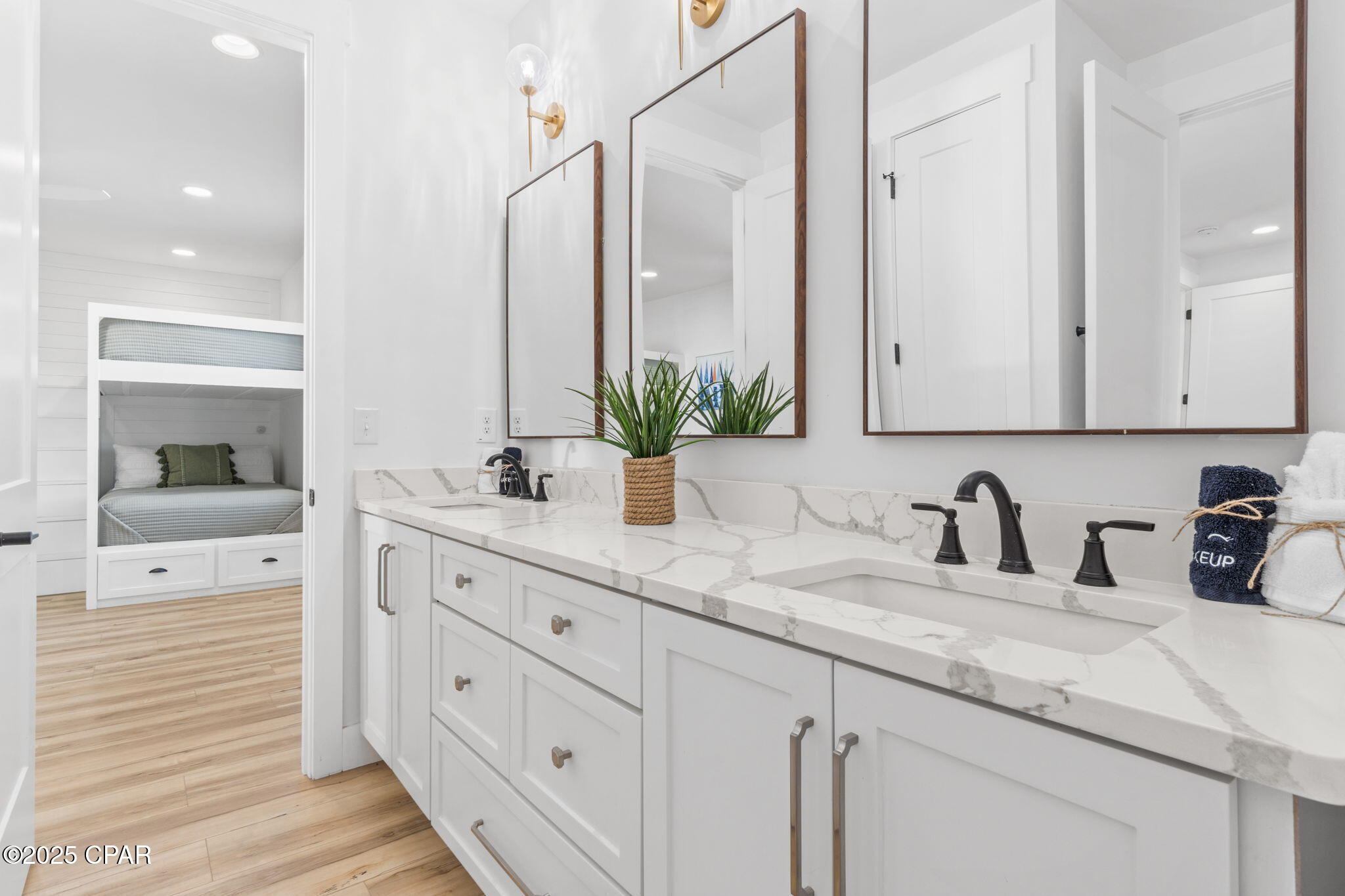 Image 42 For 7028 Thomas Drive