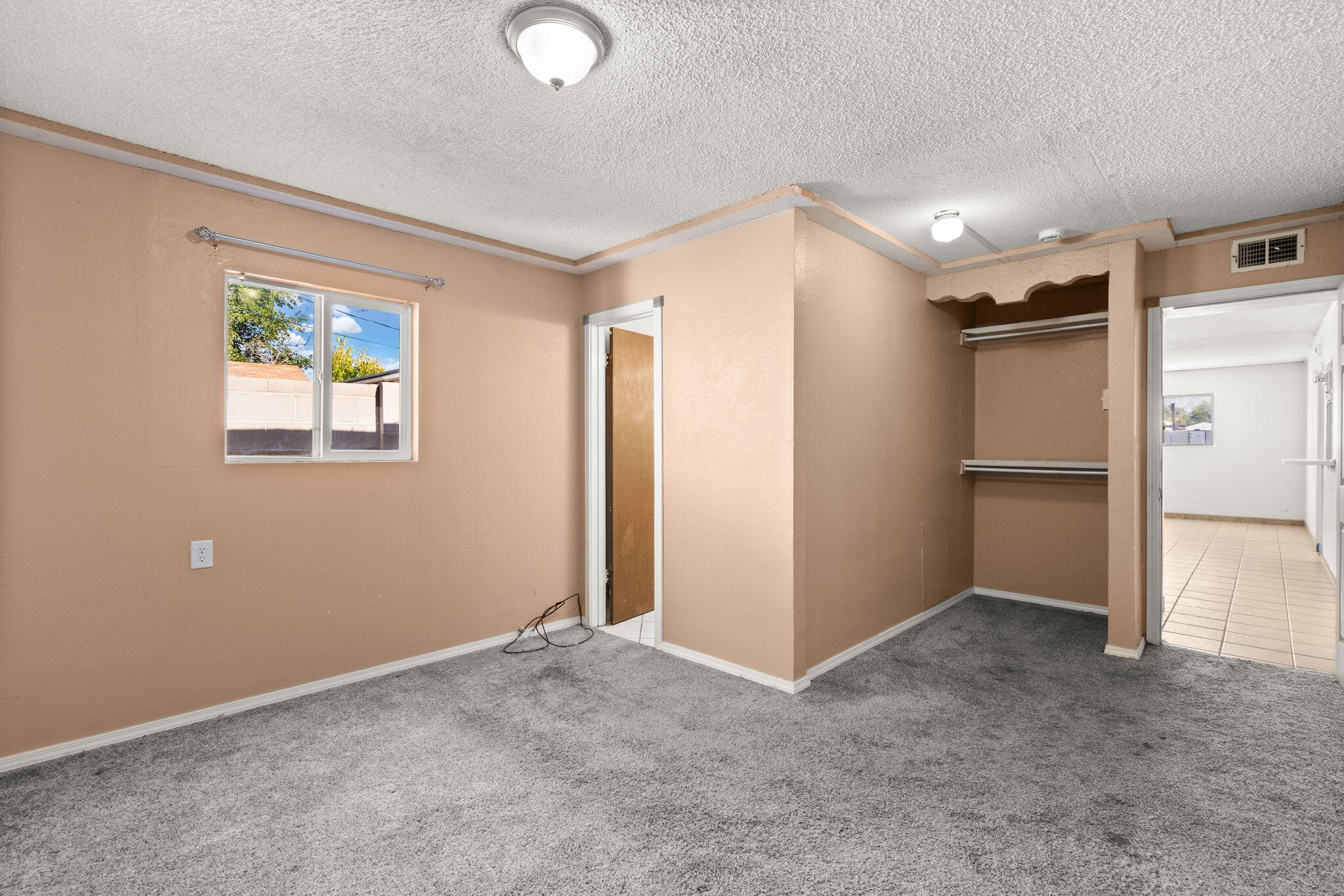 2713 HERMOSA DRIVE NE, ALBUQUERQUE, NM 87110  Photo 17