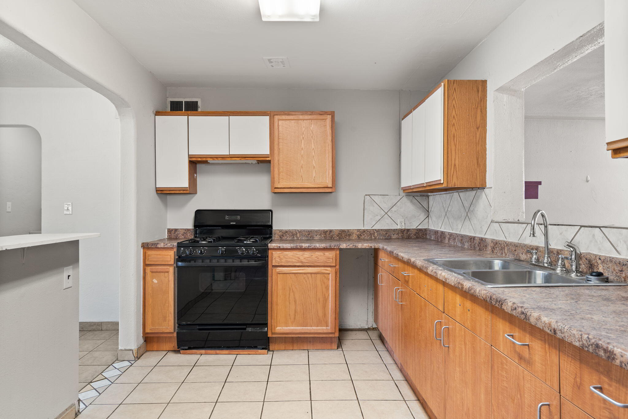 2713 HERMOSA DRIVE NE, ALBUQUERQUE, NM 87110  Photo 8