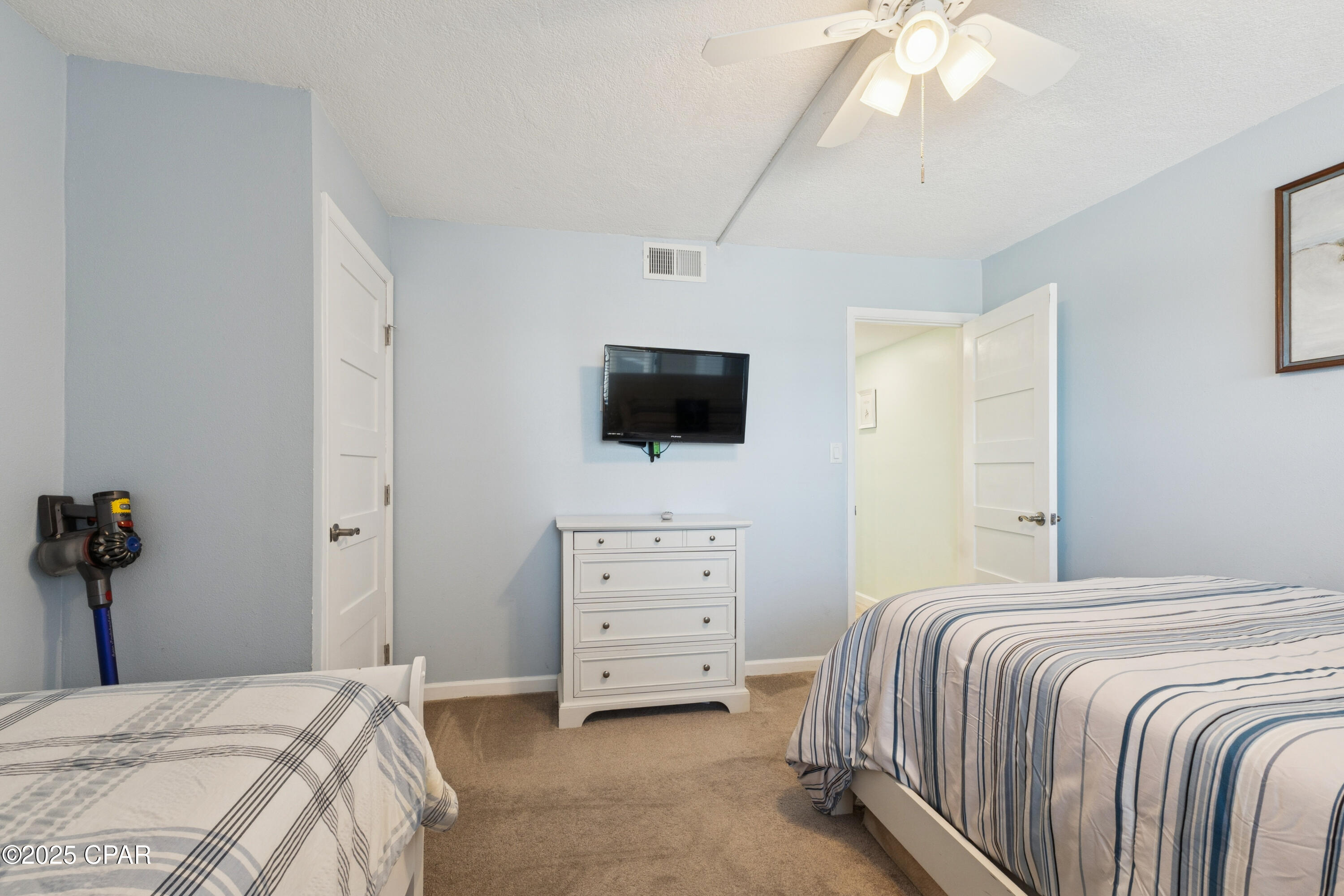 J0ccl1cw_fkvpgyxmfoyux_7q8krvrw7uacueze2ikg