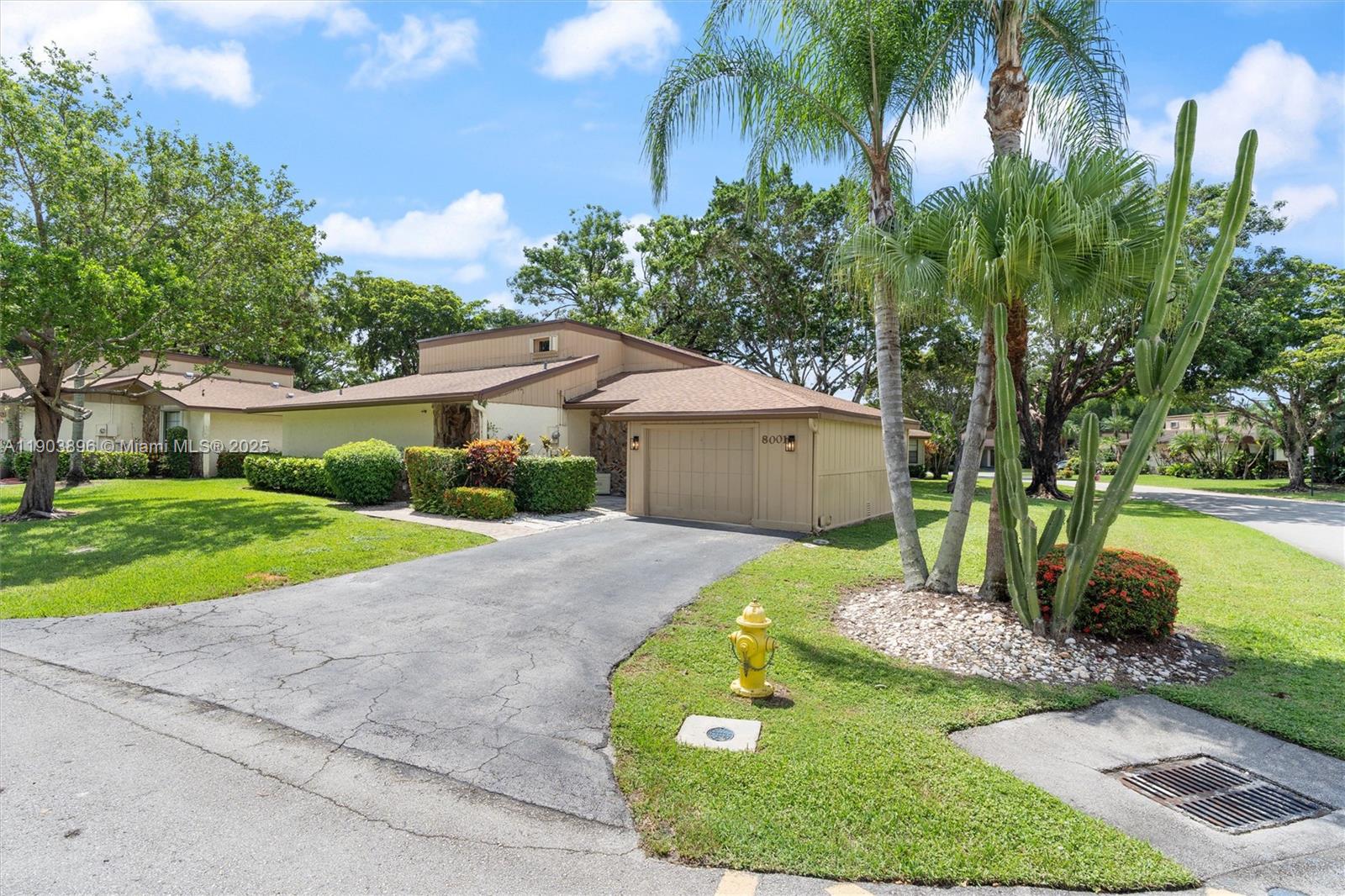 8001 Royal Palm Cir Unit 57, Tamarac, Florida 33321