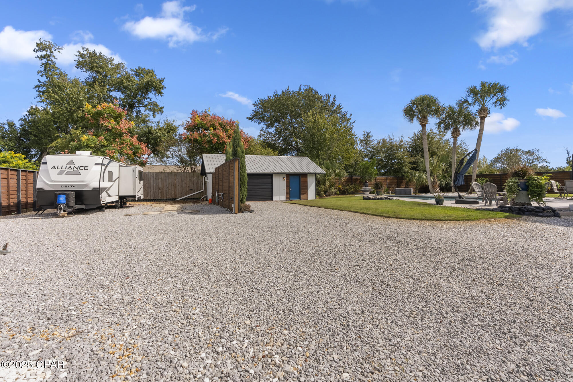 Qah Bqpwmflypg_1j1cm88a7mxgxljj373yptjlw1xq