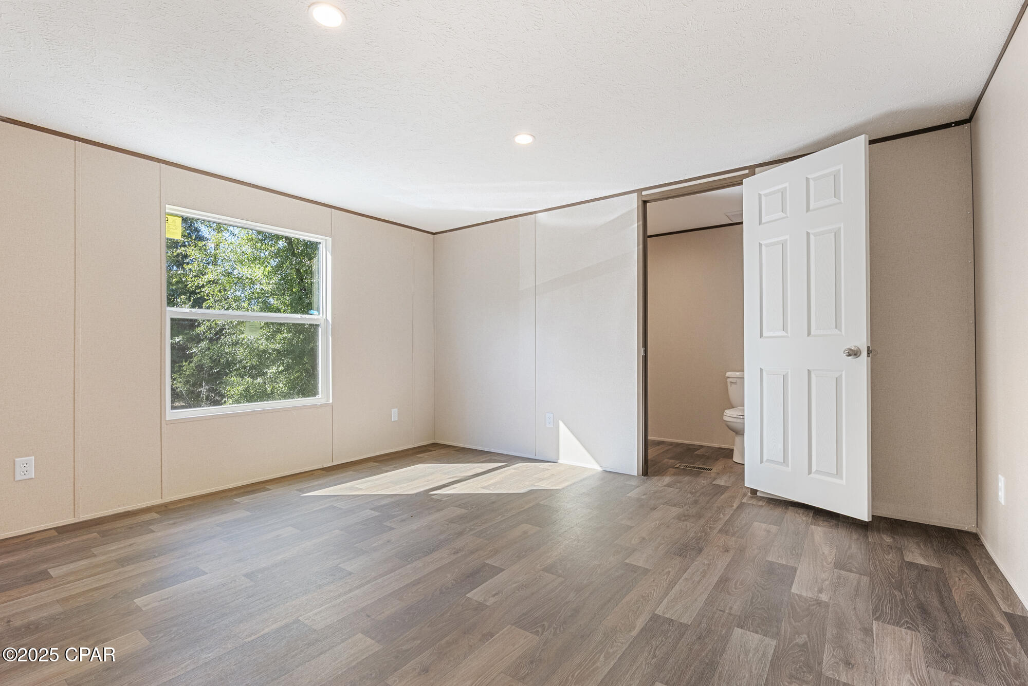 1tj3phzppyg Un8myutkbqr9eupneagcsp1z942pwzs