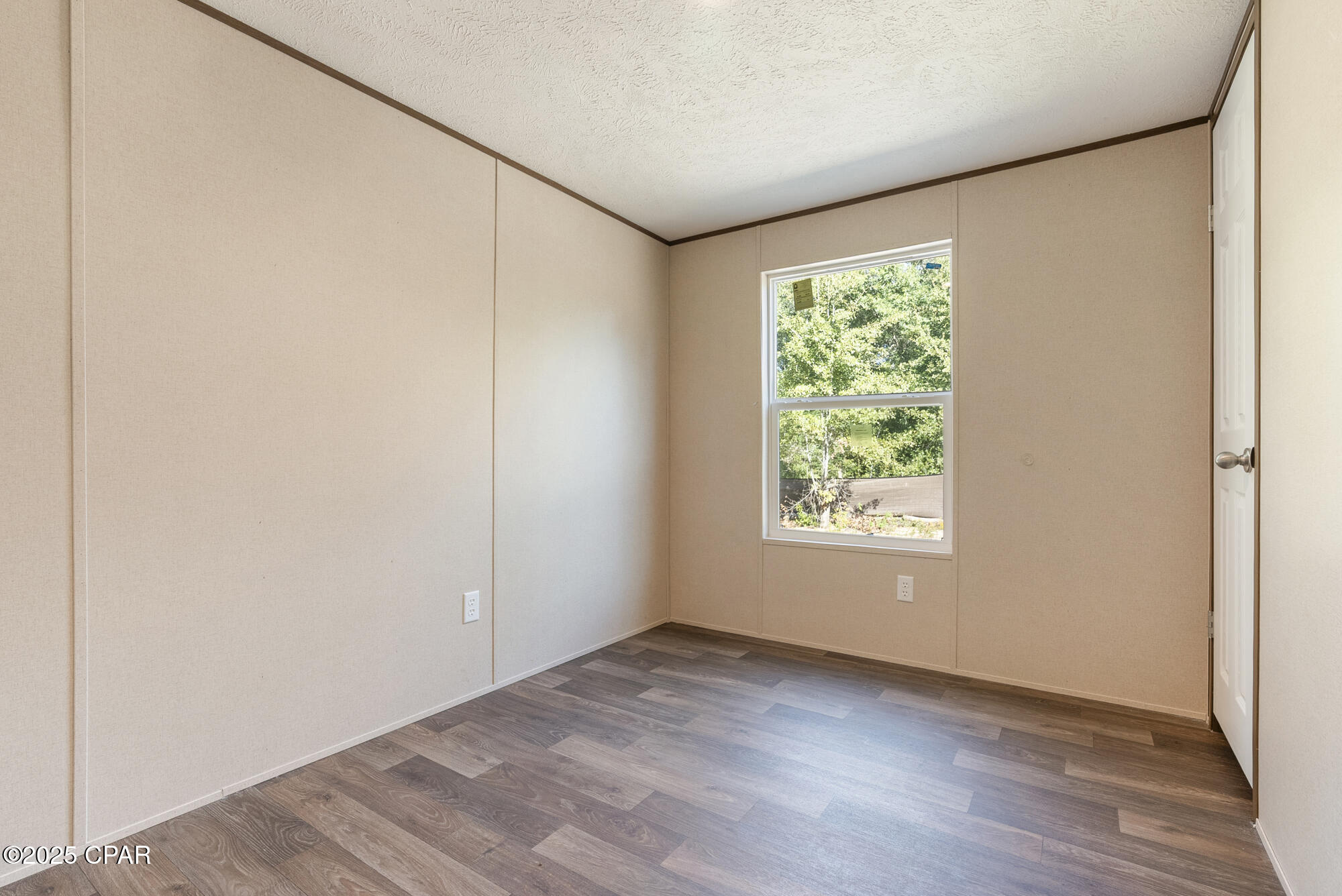 Chy_kz0odlrdknsgozqwhfey8o_epoktu1eeg11tnle