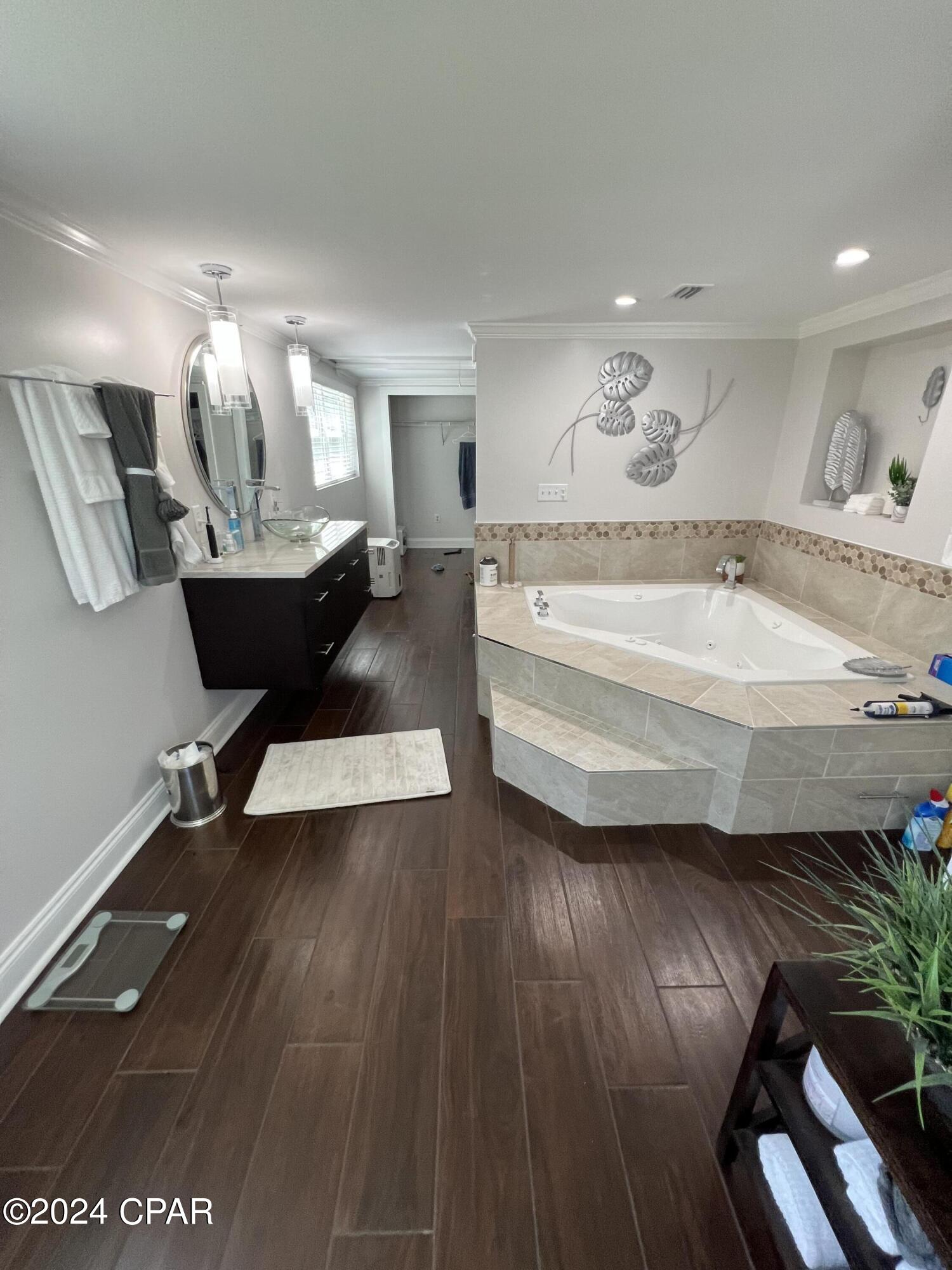 Qlkps0eaiag_f4aeohce09t_hcwn4sep0ej8qnl1yrg