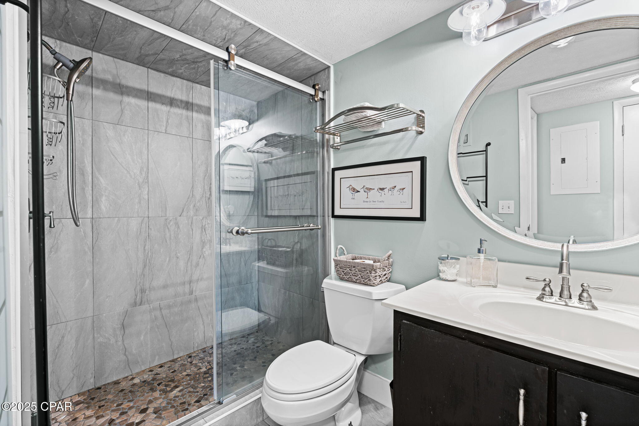 5qqp5f_ksjkkc5stxre2uxlzdououjgtjjgudxnntui