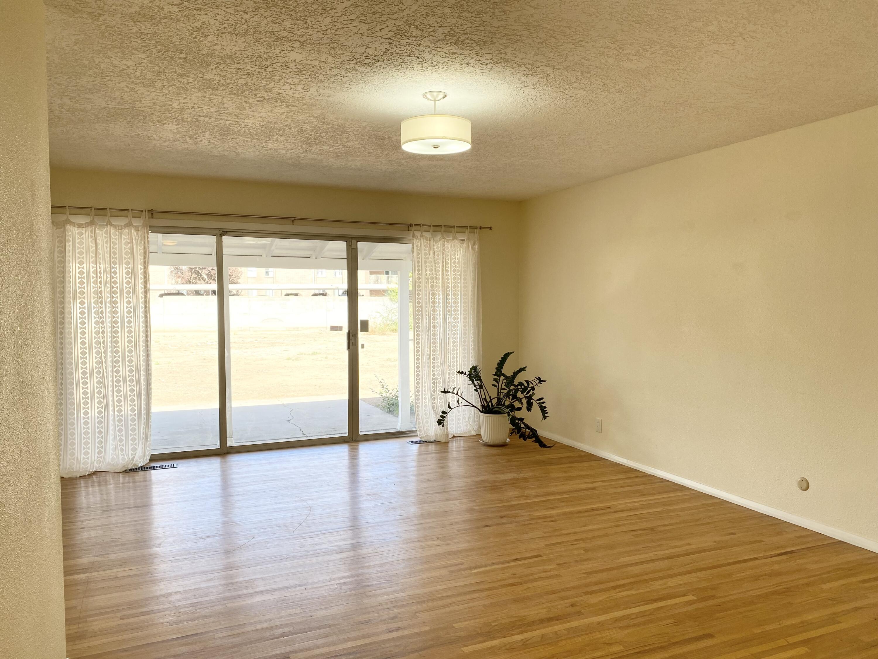 6501 PONDEROSA AVENUE NE, ALBUQUERQUE, NM 87113  Photo 2