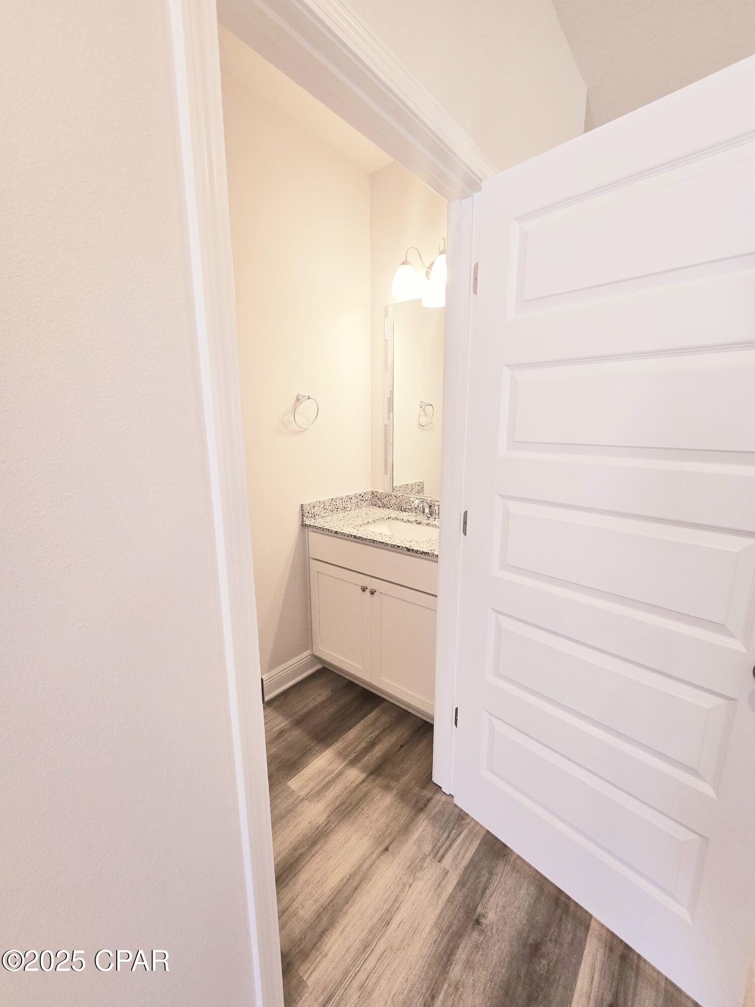 L0ravfb4ytttds04lr_tqiowfeklqzn2dmc90l7rcxg