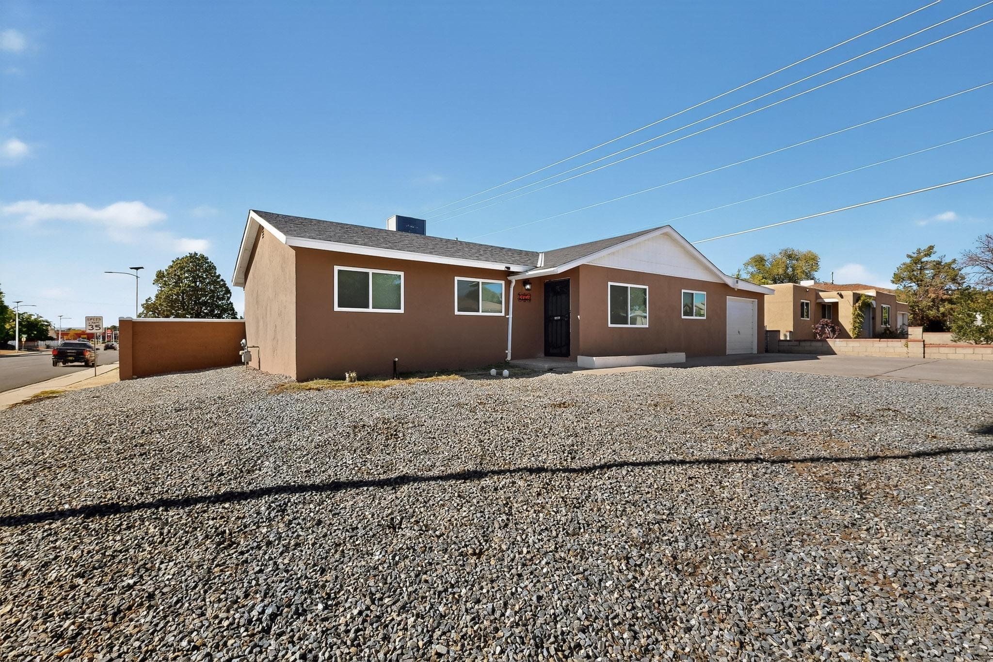 3001 ALISO DRIVE NE, ALBUQUERQUE, NM 87110  Photo 2