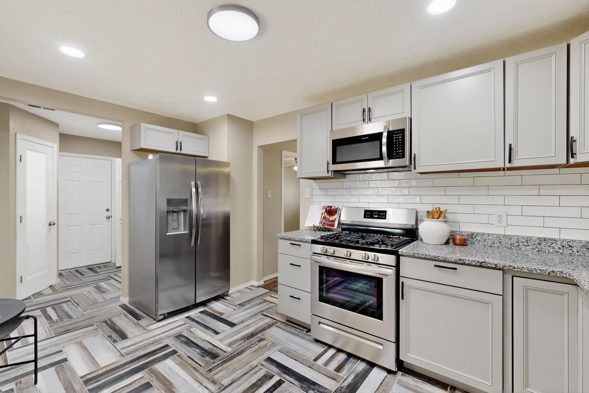 3001 ALISO DRIVE NE, ALBUQUERQUE, NM 87110  Photo 8