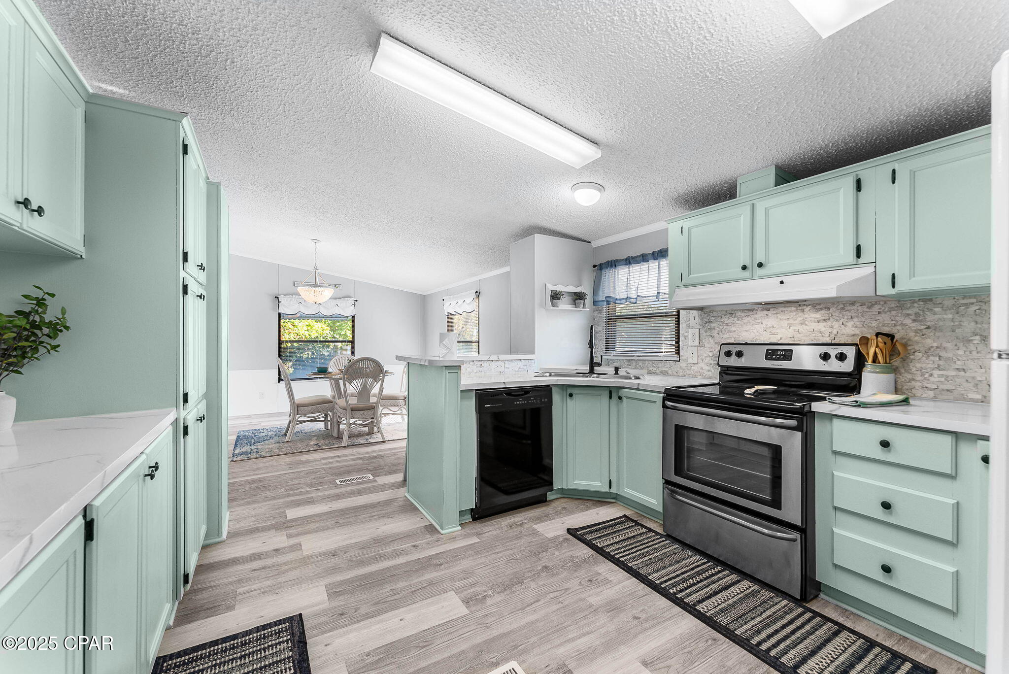 Uutjsaxqji7nrjg7bdxeyagtl2zvm7rendwcwh71jq0