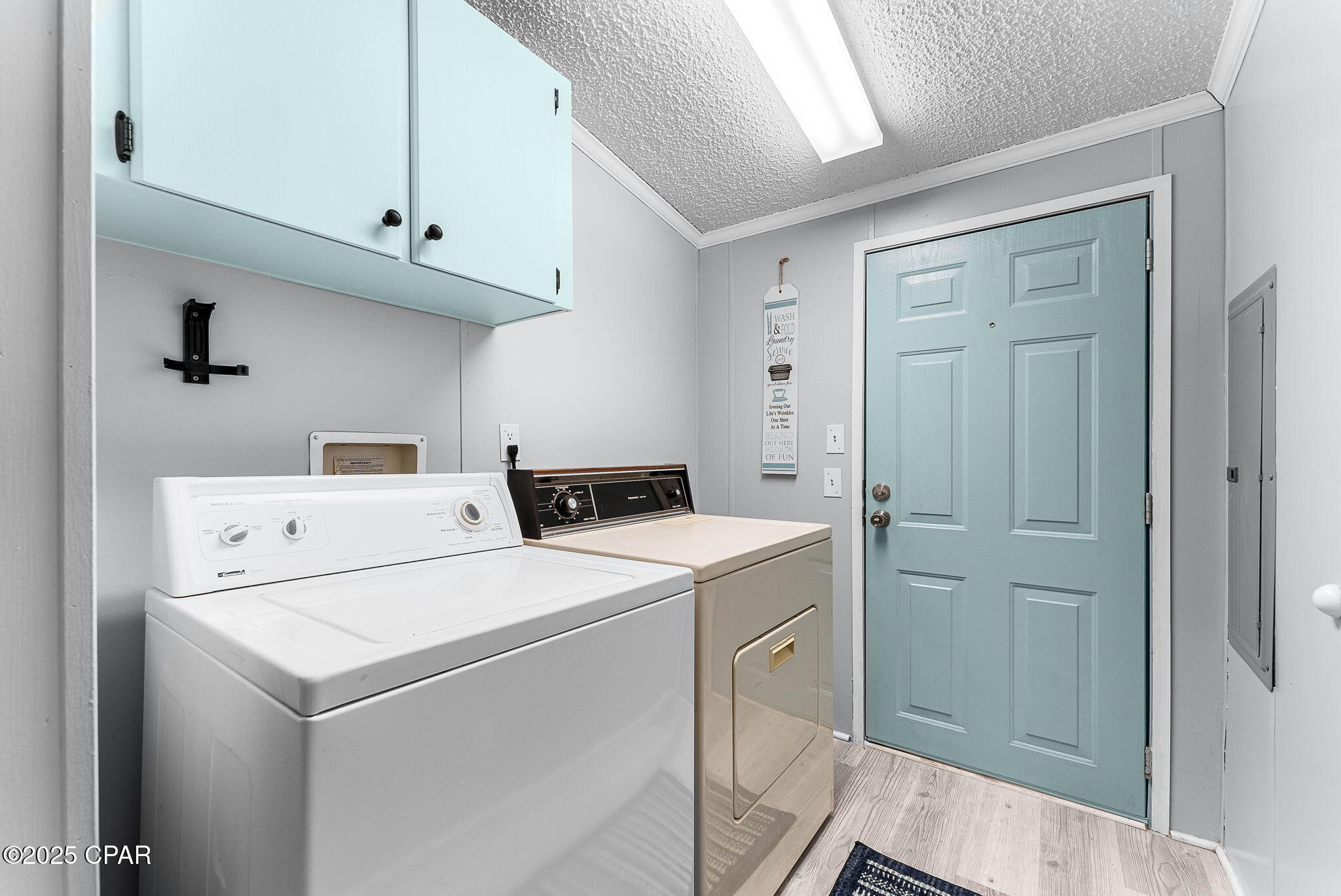 B_wmrp1ucaaatvixiisuw_kjwvictvbzot7mn17zze0