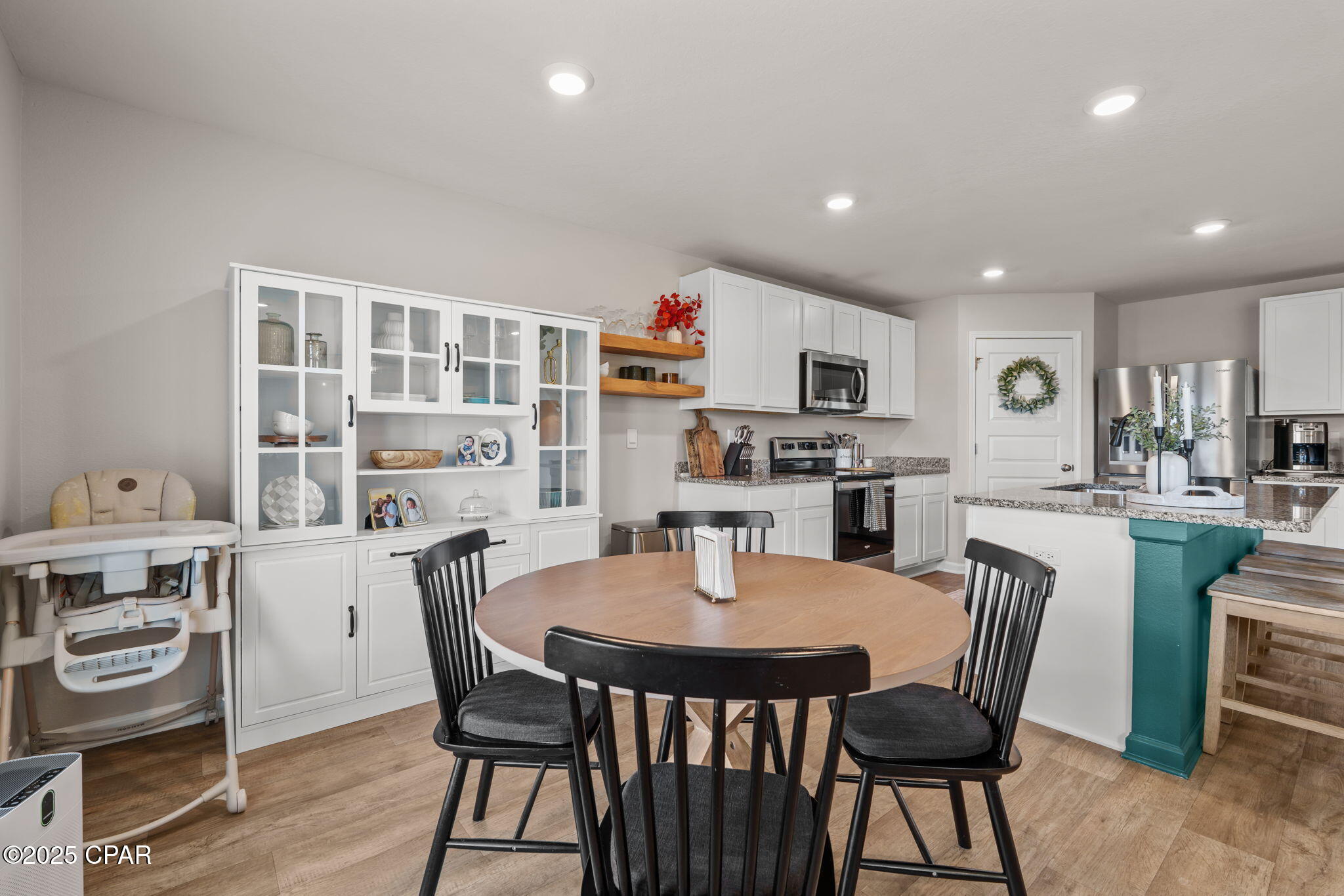 Image 15 For 216 Ryder Lane Lane