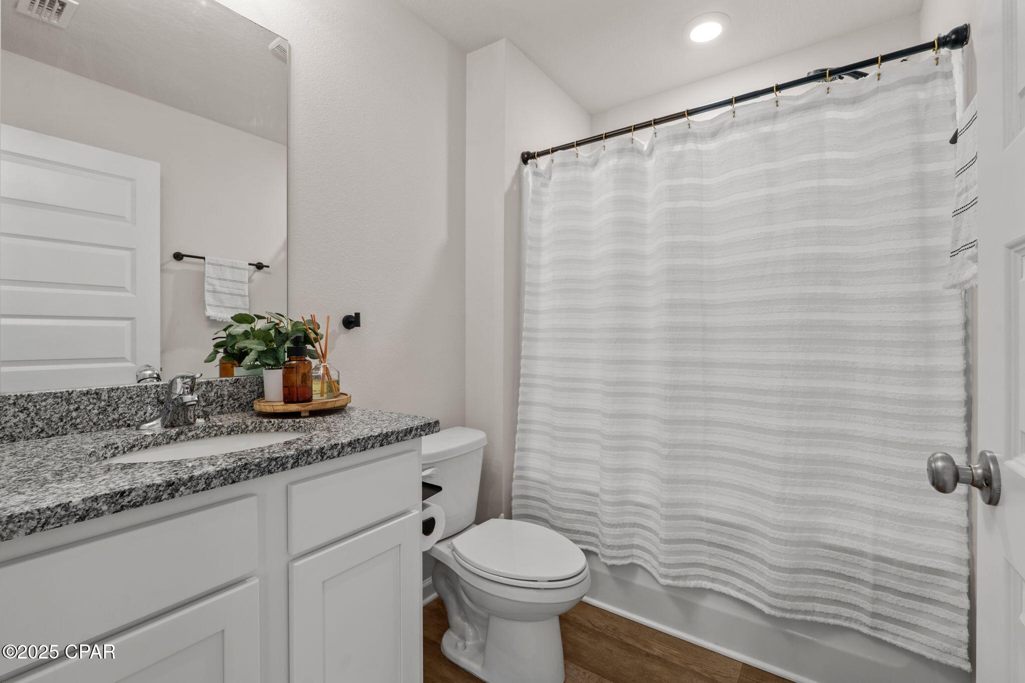 Image 22 For 216 Ryder Lane Lane