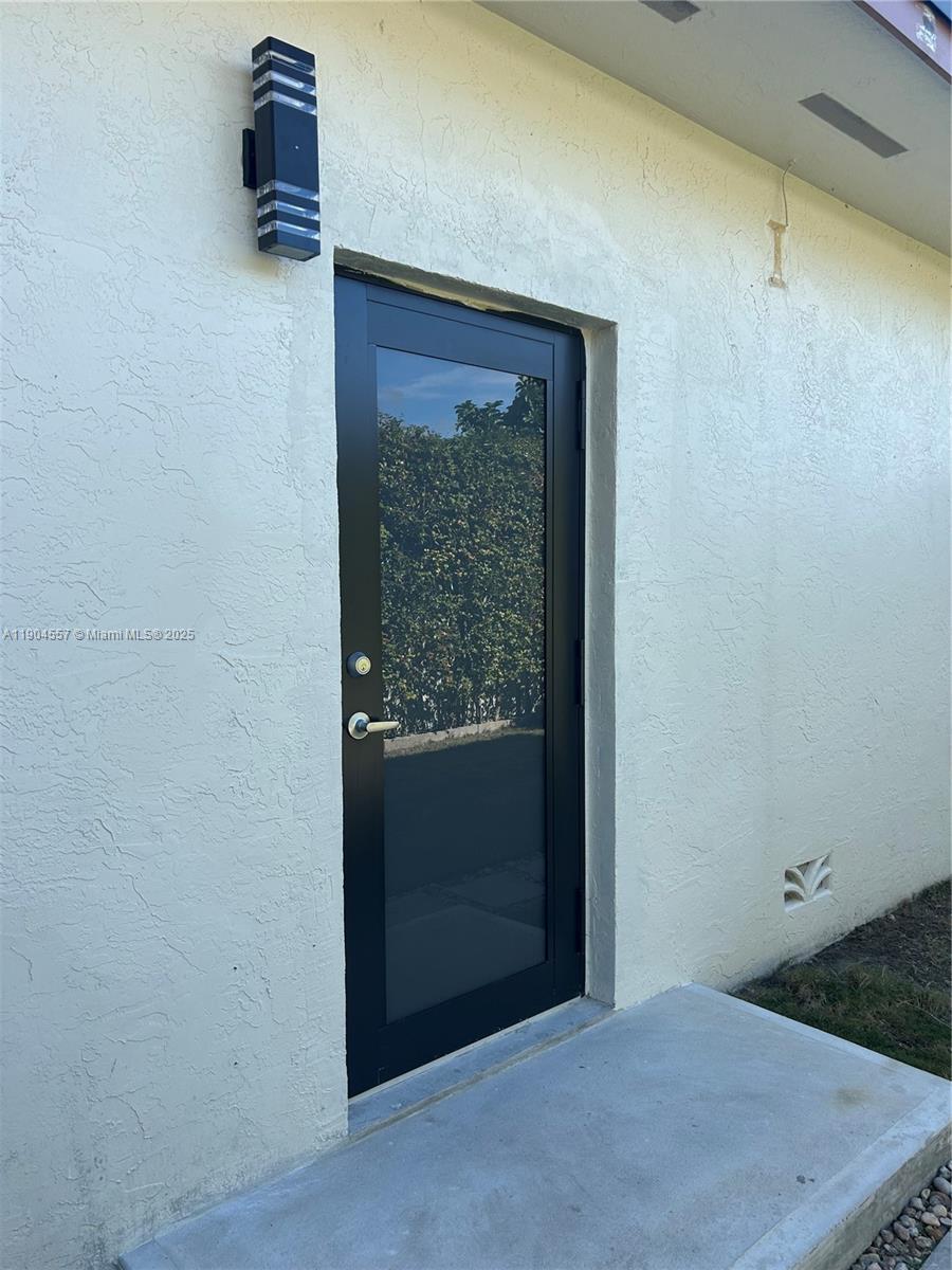 New apt. Nice and quiet area, spacious with full kitchen, lots of light , private entrance, up to 2 parking spaces. Cozy, nice and clean place for one person or a couple. The rent will be adjusted for one person.