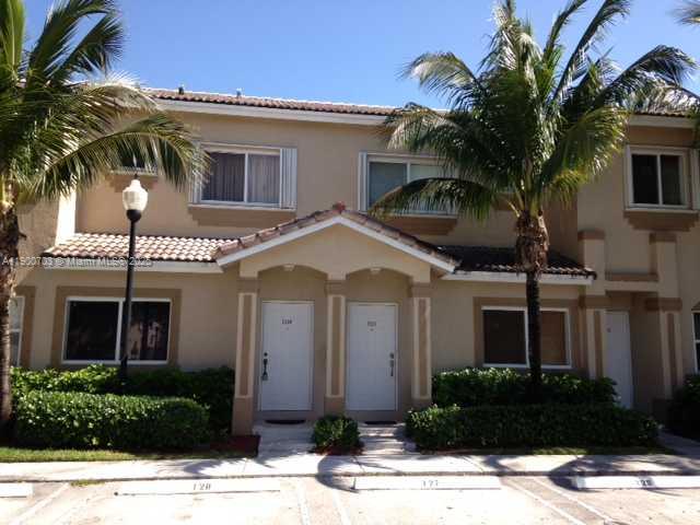 SPACIOUS & WELL MAINTAINED 2 BR/2.5 BA TOWN HOME IN GATED COMMUNITY OF TOWN GATE AT KEYS GATE. THIS POPULAR FLOORPLAN INCLUDES 2 MASTER SUITES W/ LAUNDRY ROOM UPSTAIRS. LAMINATE FLOORING ON 1ST FLOOR AND CARPET UPSTAIRS. FENCED IN PATIO THAT OPENS TO POOL PARK AREA. GREAT LOCATION! RENT INCLUDES: ATT UVERSE BASIC CABLE & INTERNET, ALARM, TRASH, PEST CONTROL, SECURITY & COMM POOL. NO PETS