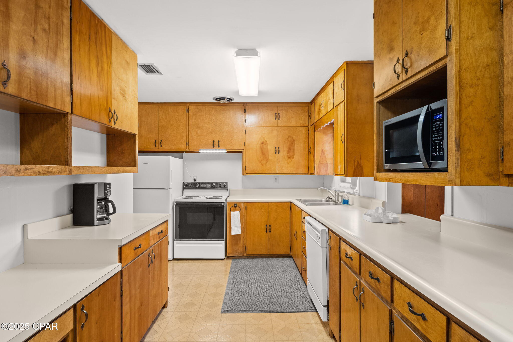 Image 12 For 313 Macarthur Avenue