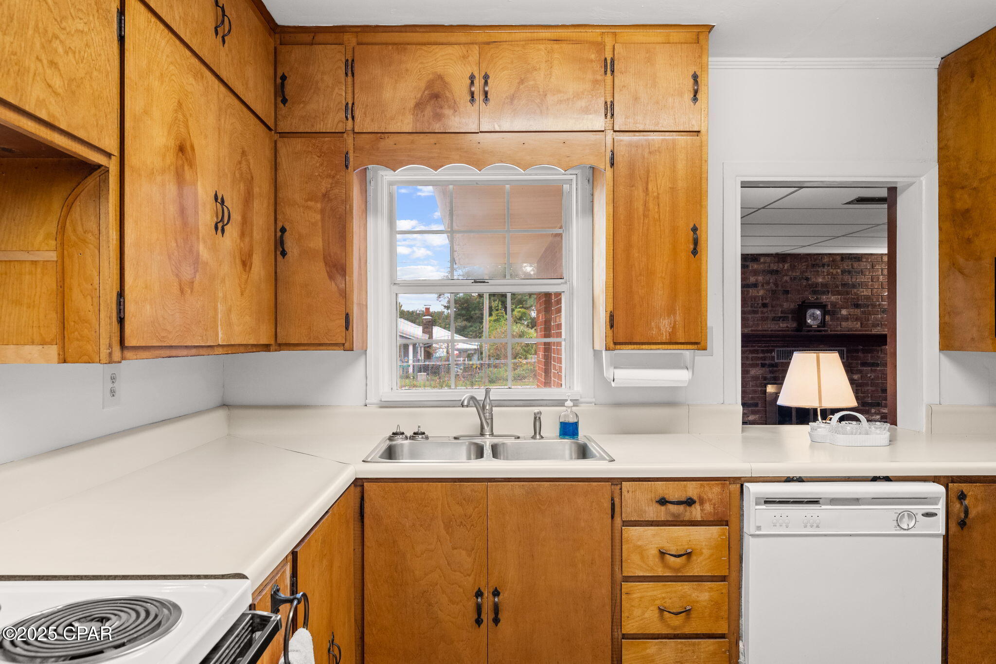 Image 13 For 313 Macarthur Avenue