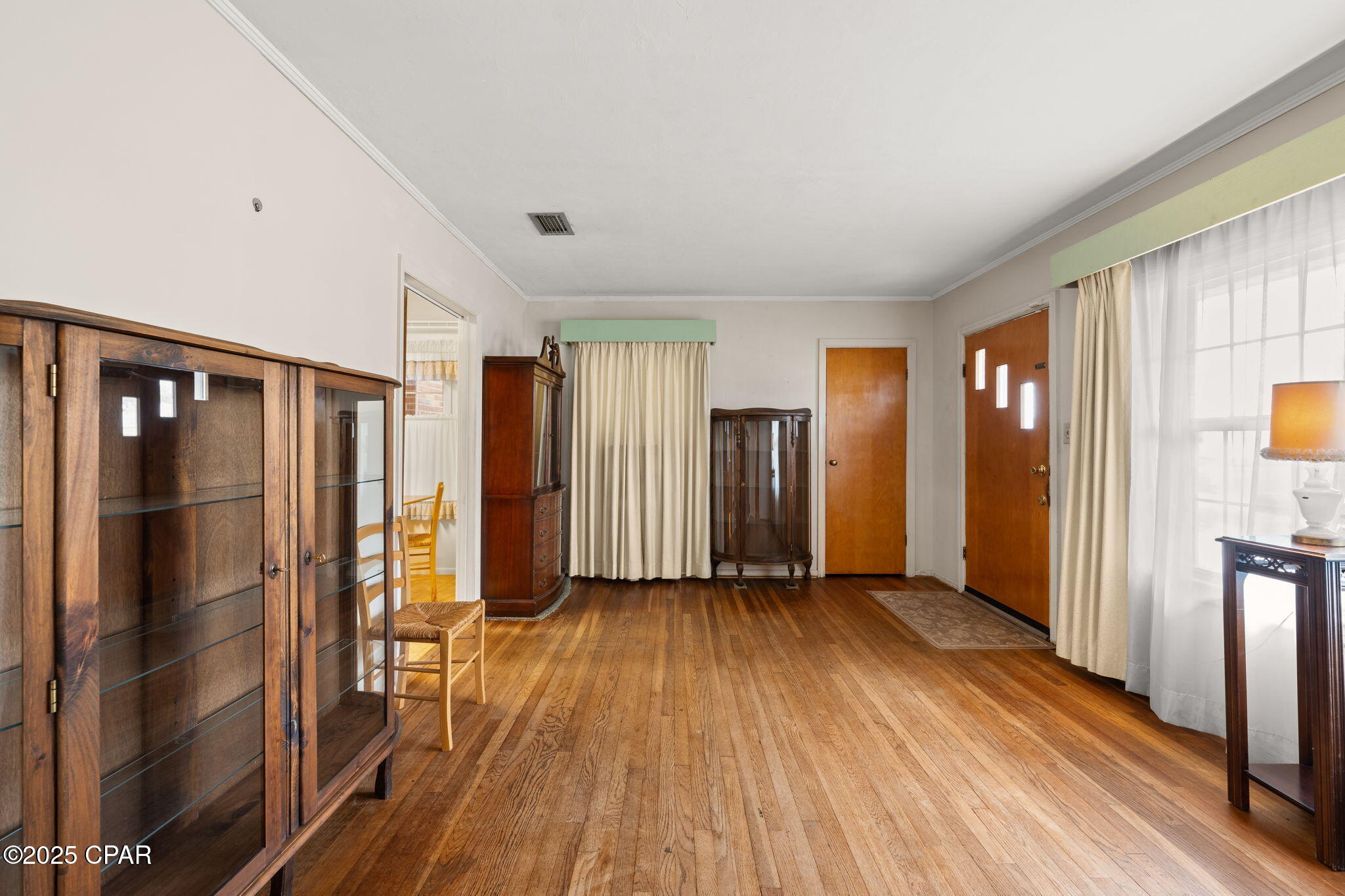 Image 7 For 313 Macarthur Avenue