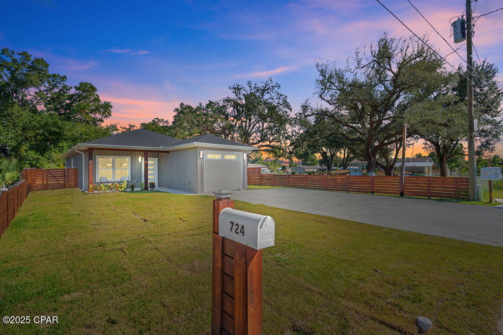 Details for 724 Sheffield Avenue, Panama City, FL 32401