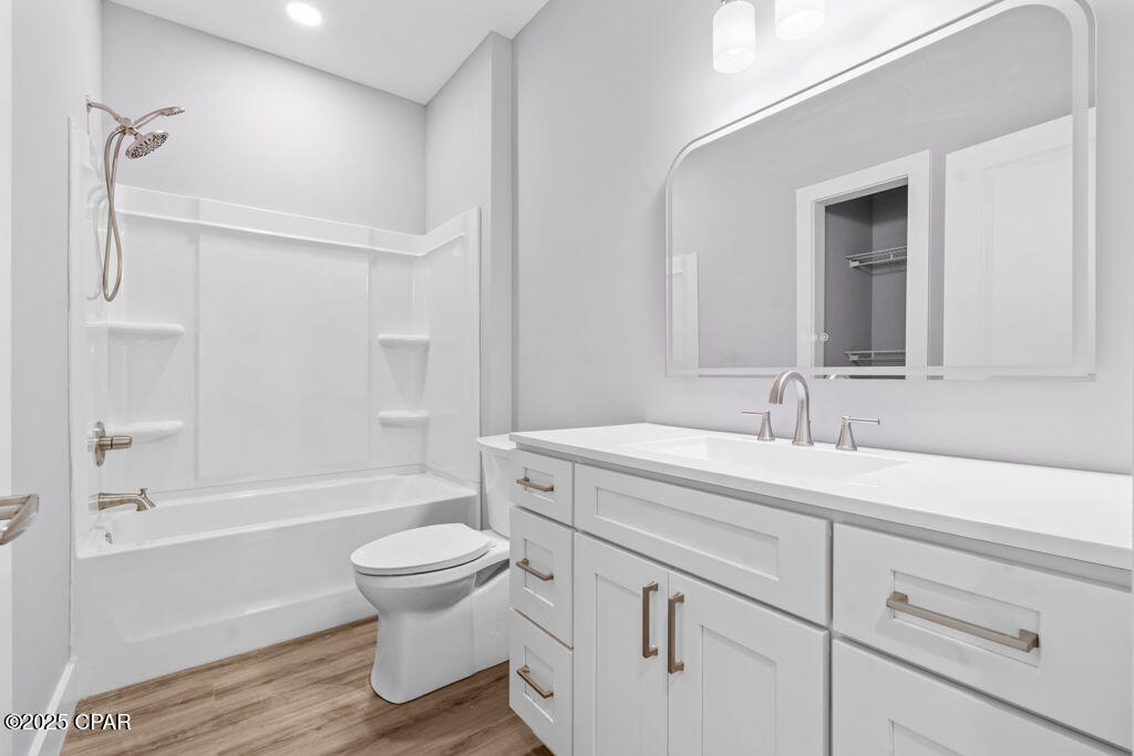 Image 20 For 724 Sheffield Avenue