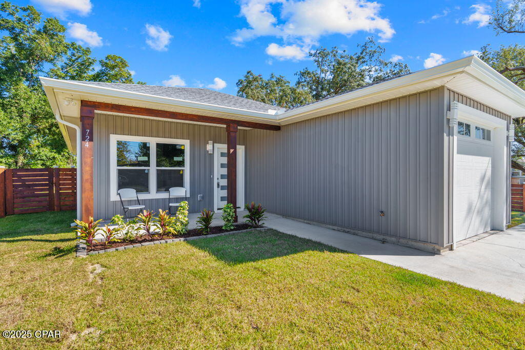 Image 29 For 724 Sheffield Avenue